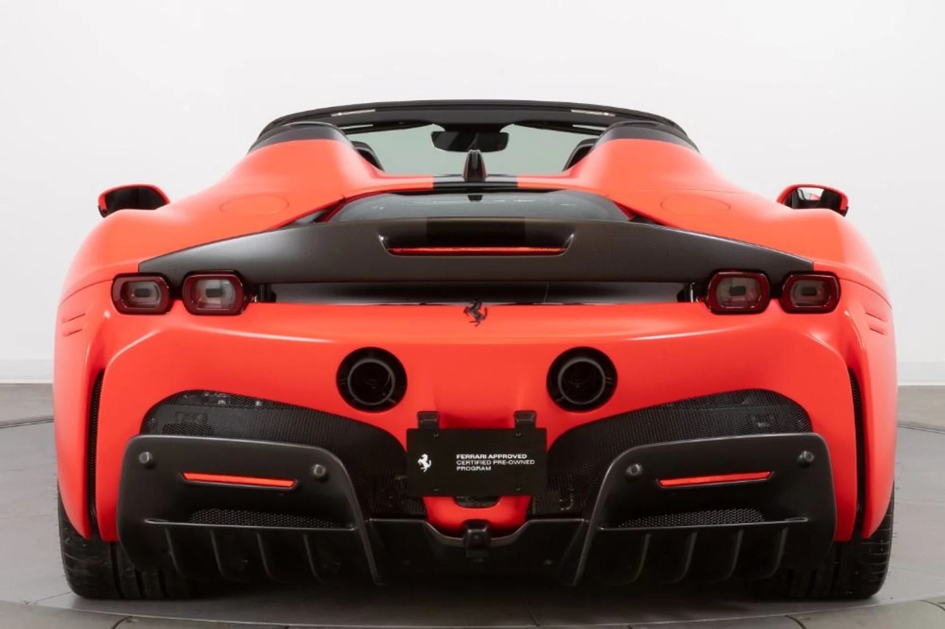 mph005_1140547506_Used_2022_Ferrari_SF_90_Spider_b9adf21e46