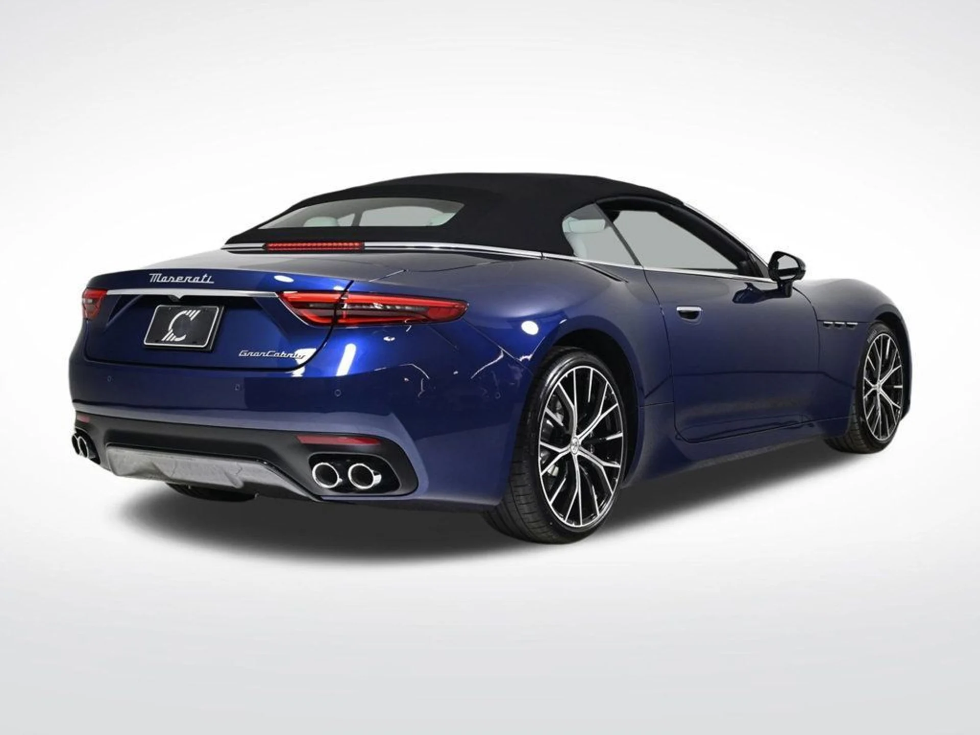 mph005_1151556828_new_2026_maserati_grancabrio_convertible_11350_22949331_5_1024_c8279395a7