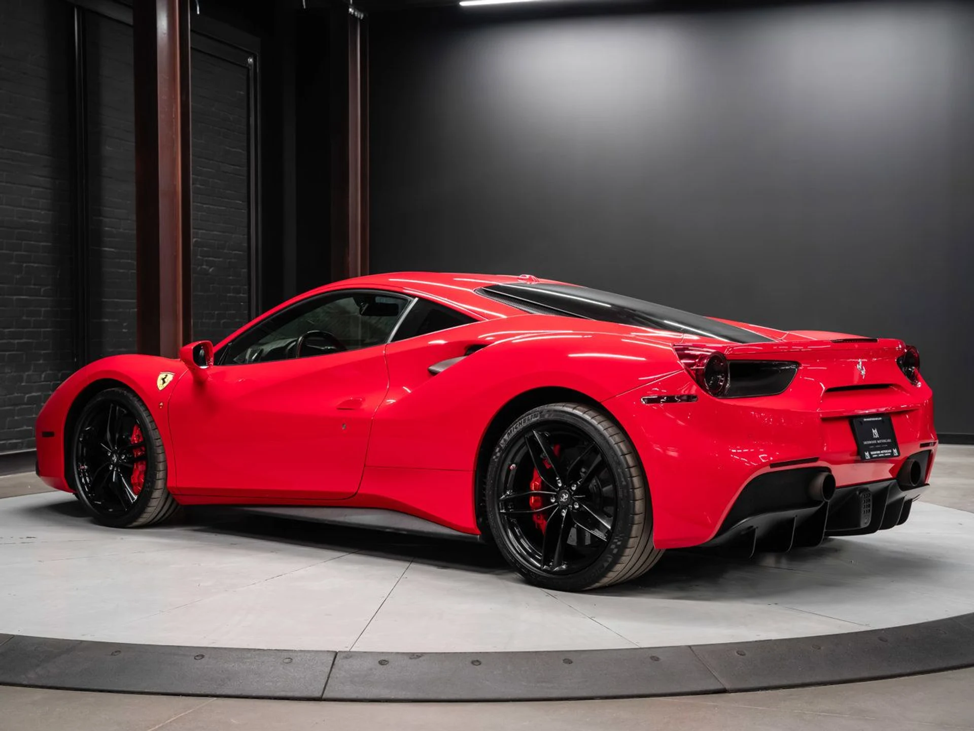 mph005_1153743719_ferrari_488_gtb_2017_6c1894ae6f