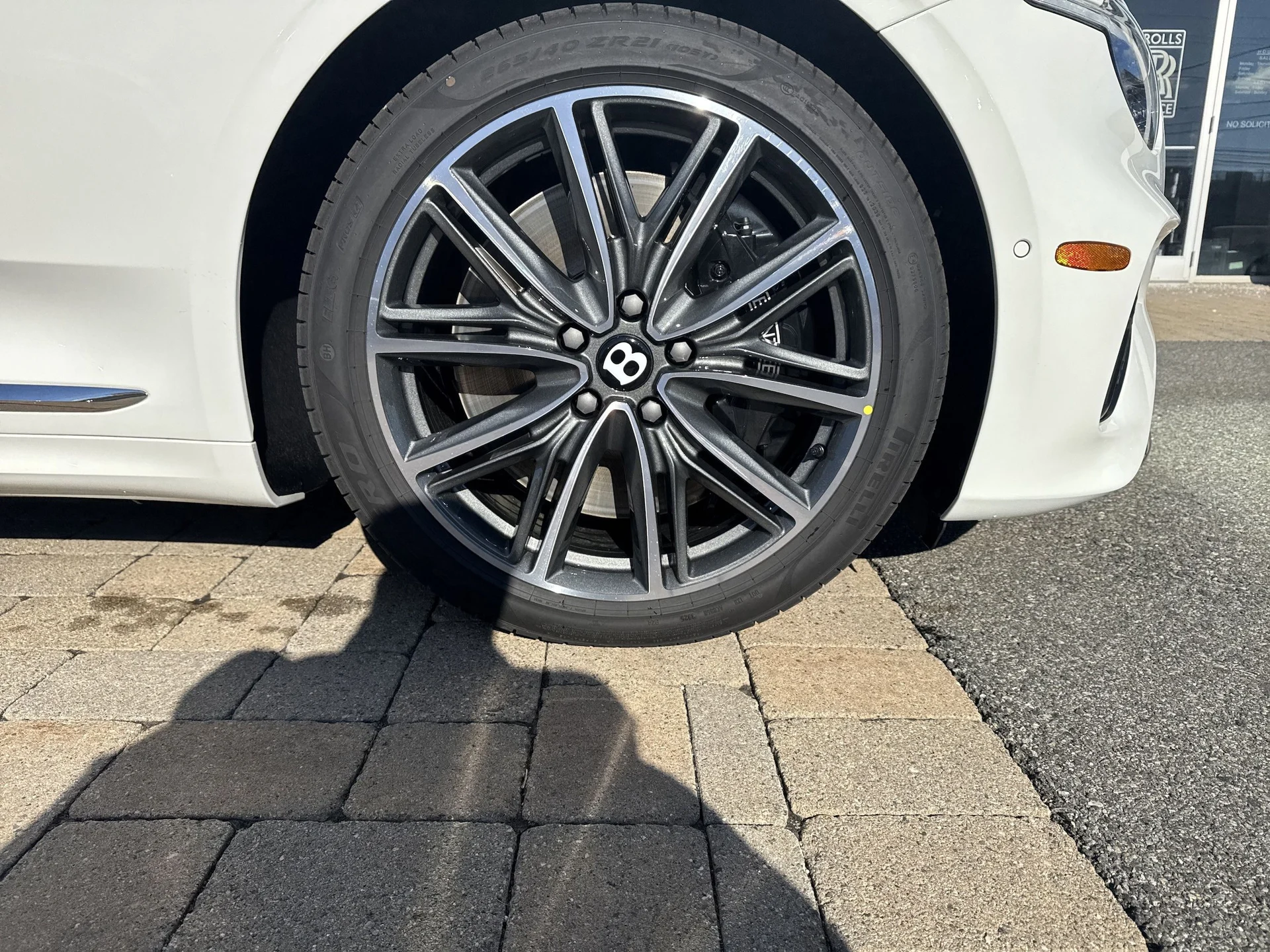 mph005_1155239177_fabc9852643616426f7037374ad25713x_113d92b251