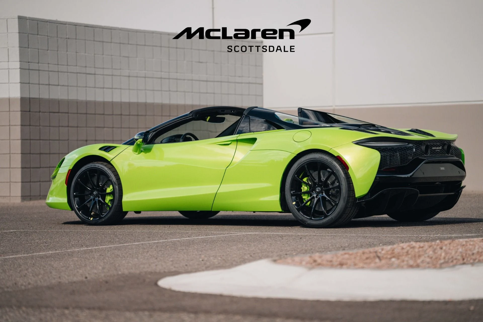 mph005_1156135649_Used_2025_MCLAREN_ARTURA_SPIDER_1732371768_469e53ad9e