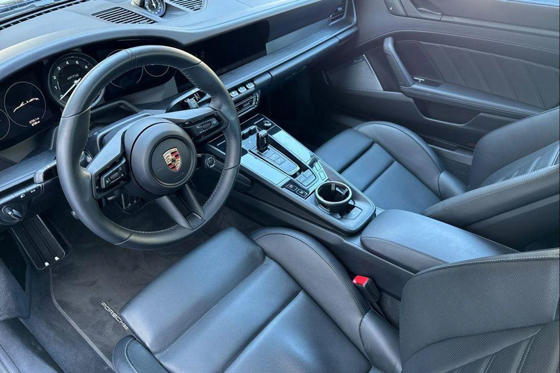 mph005_1160239188_o7r6u_KX_Fv_X_Vk_Gifu2_T_Wg_Dyc_Gmdc_1ac3a7fc0b