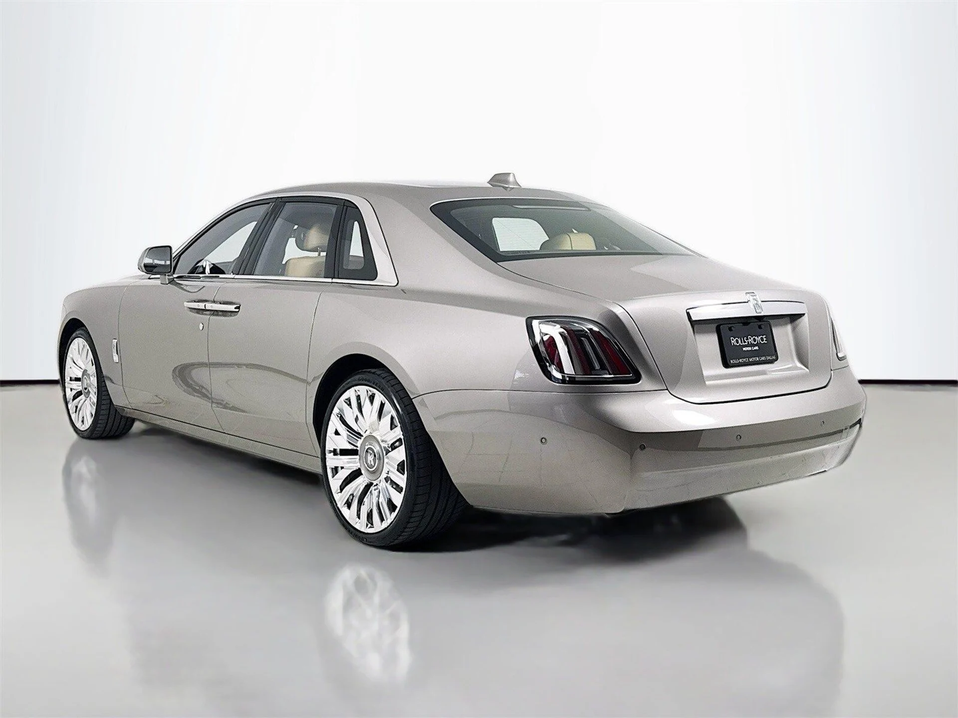 mph005_1163428927_658571be751b7e15b73433f50cb65f8bx_2f93536225