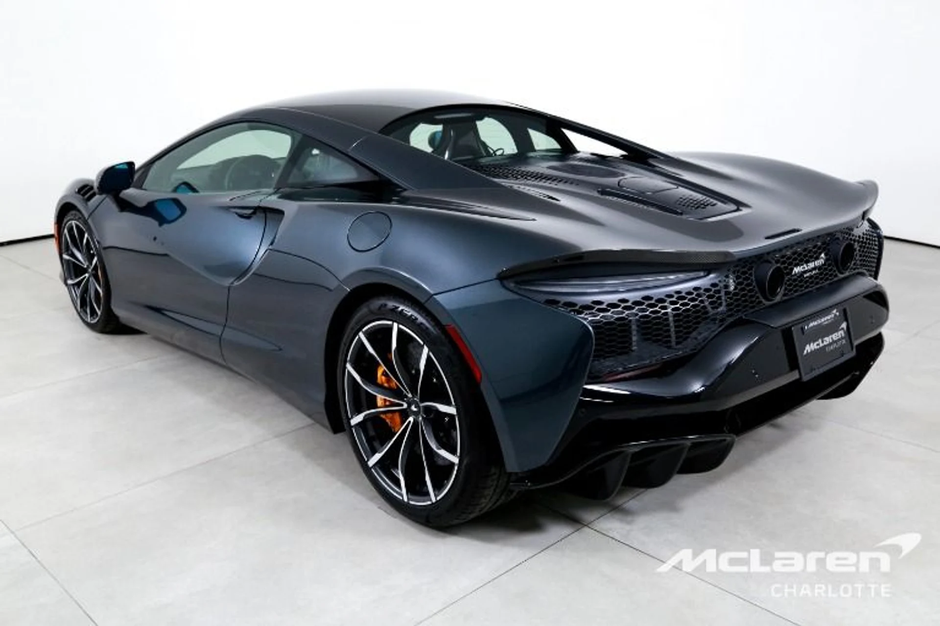 mph005_116538612_Used_2023_Mc_Laren_Artura_fcc8c0290b