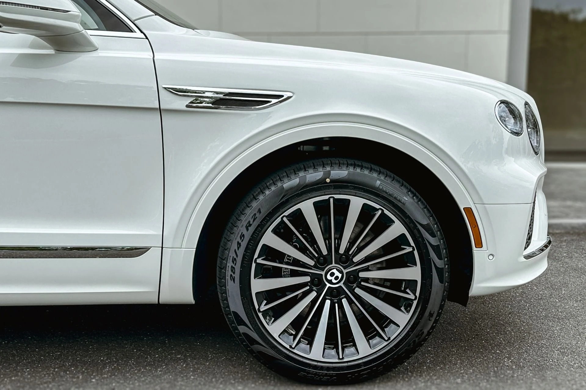mph005_1173858769_New_2026_Bentley_Bentayga_1779967612_67c03bea1c