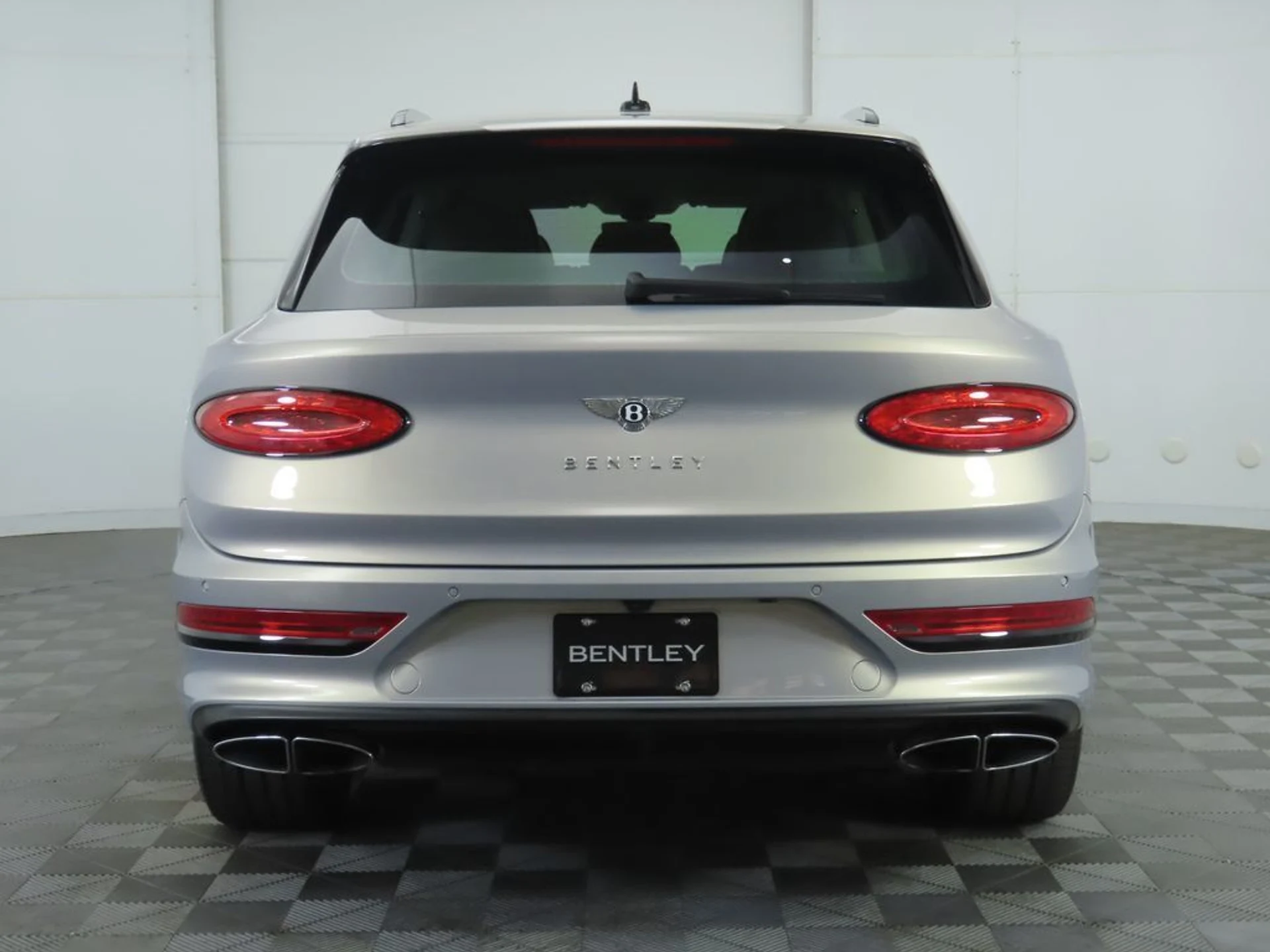 mph005_1174839185_used_2022_bentley_bentayga_v8awd_8119_22936219_6_1024_290723d83a