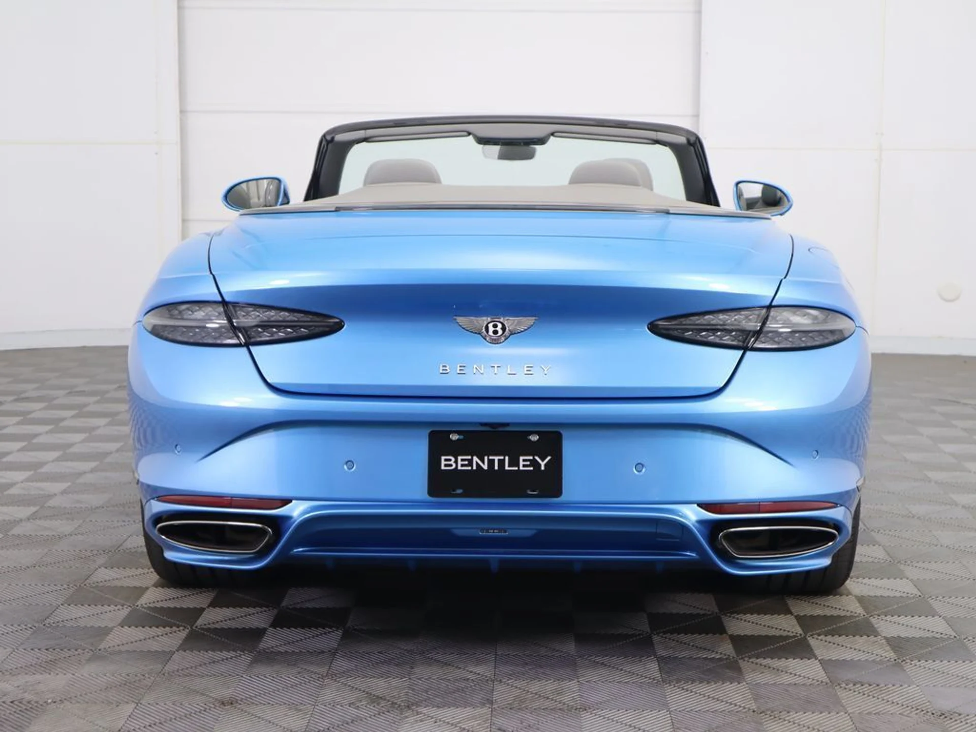 mph005_1174840867_used_2025_bentley_continental_gtspeedconvertible_8119_22941730_6_1024_38464aa955