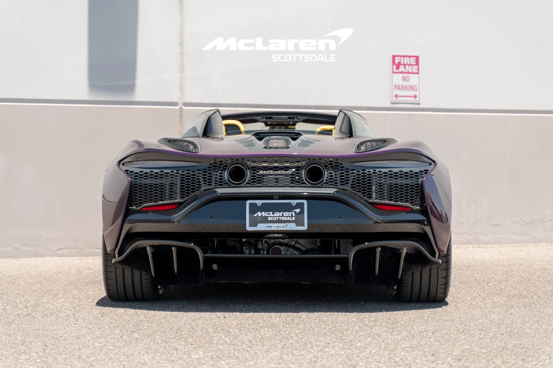 mph005_1180556730_Used_2025_MCLAREN_ARTURA_1780680114_dcf1d5453f