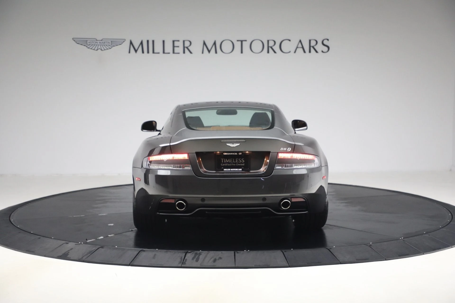 mph005_1186155416_Used_2014_Aston_Martin_DB_9_1789160228_ab11c88a80