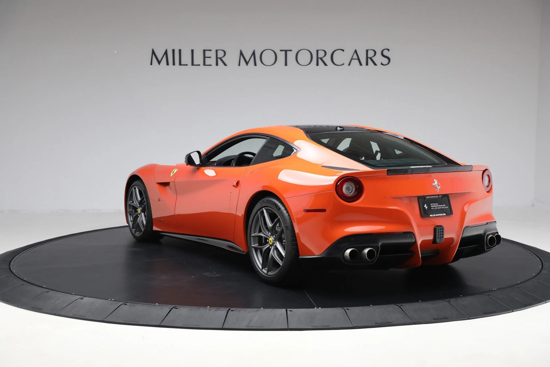 mph005_1195591144_Used_2014_Ferrari_F12berlinetta_b43e58ca0c