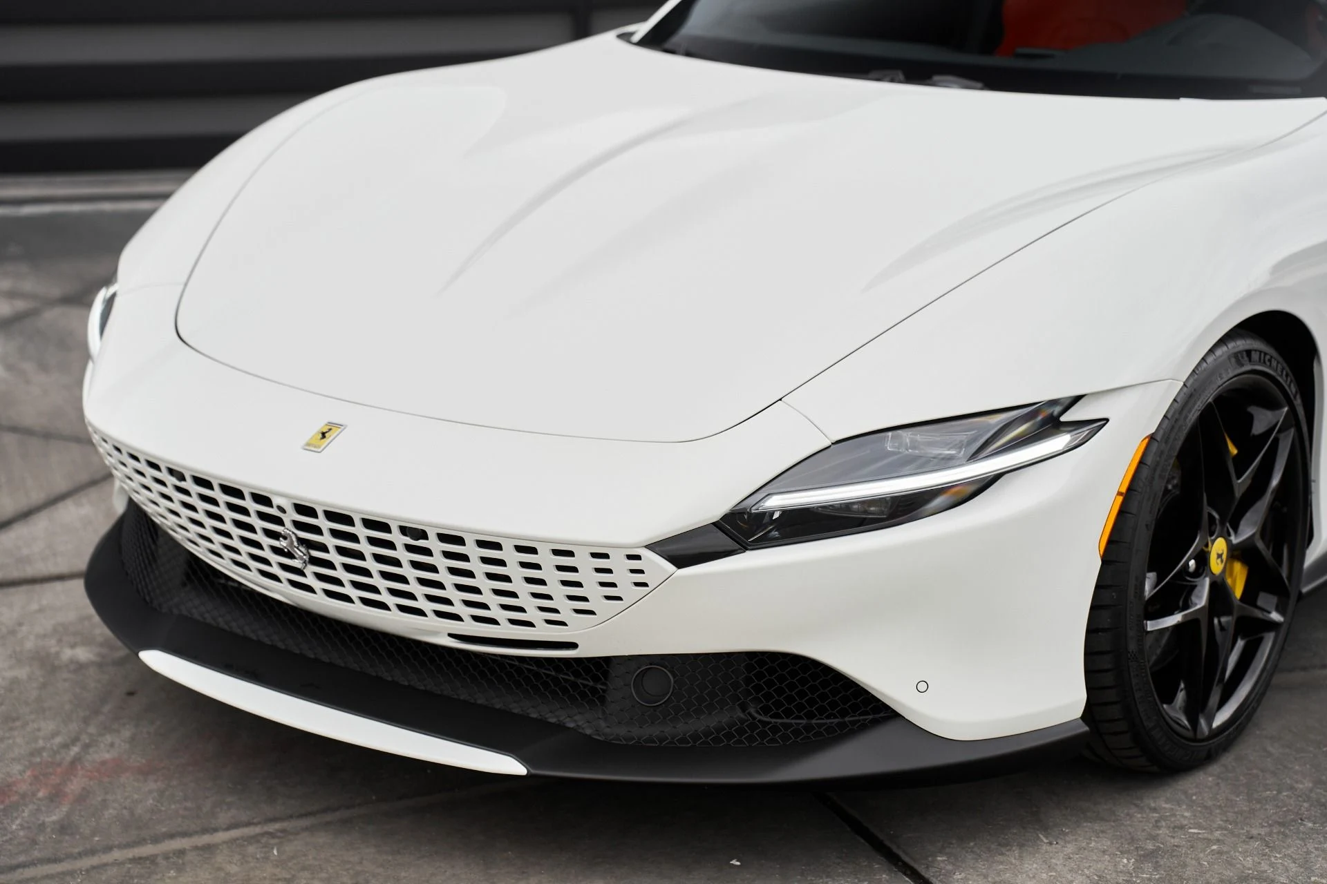 mph005_1199372099_Used_2024_Ferrari_Roma_Base_1763170042_70c3cdb97b