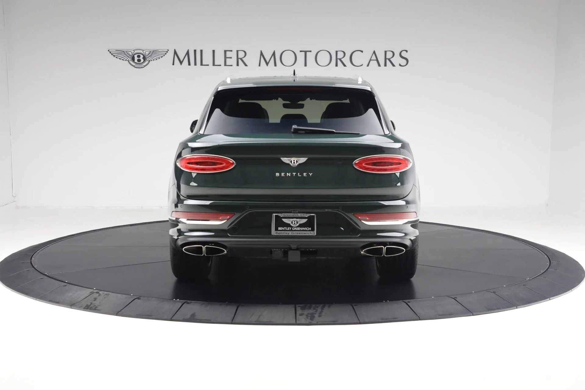 mph005_1208451222_New_2023_Bentley_Bentayga_V8_769b44fa2f