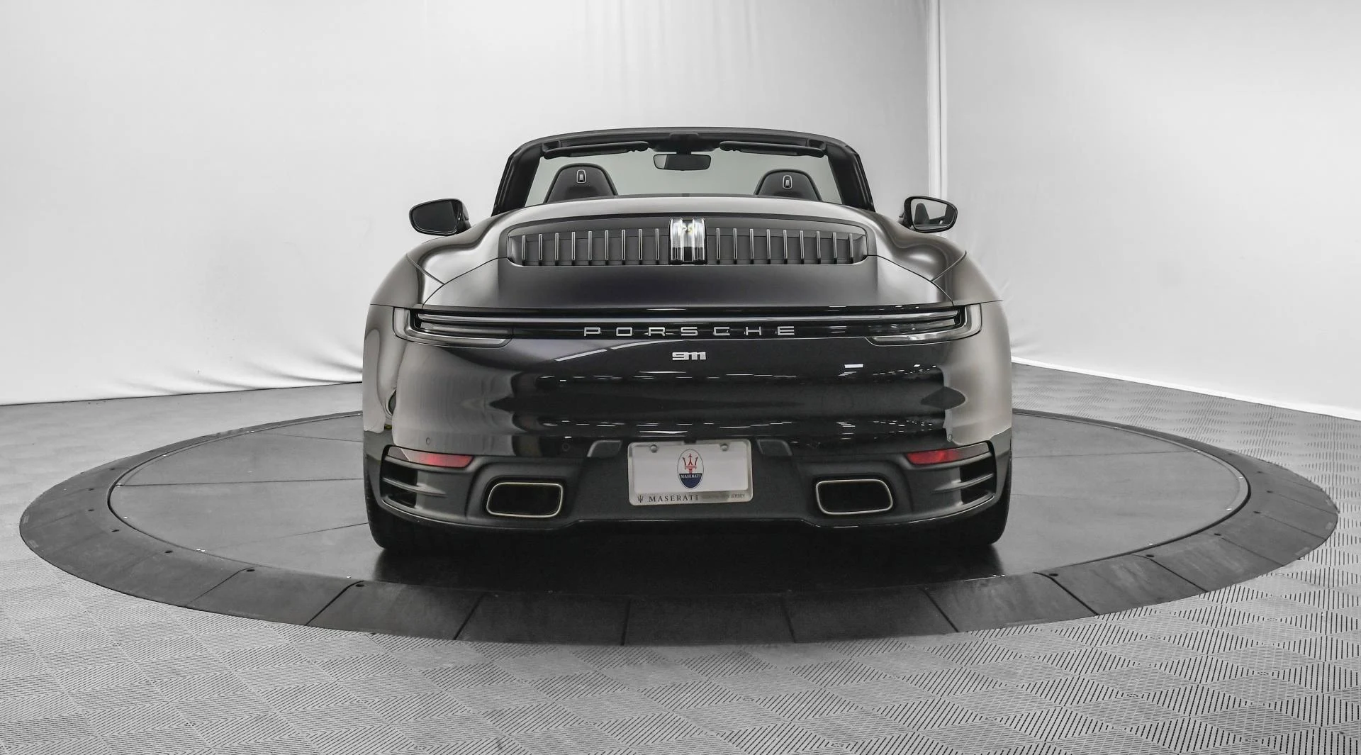 mph005_1213425919_Used_2022_Porsche_911_Carrera_1753776303_c6bb59c368