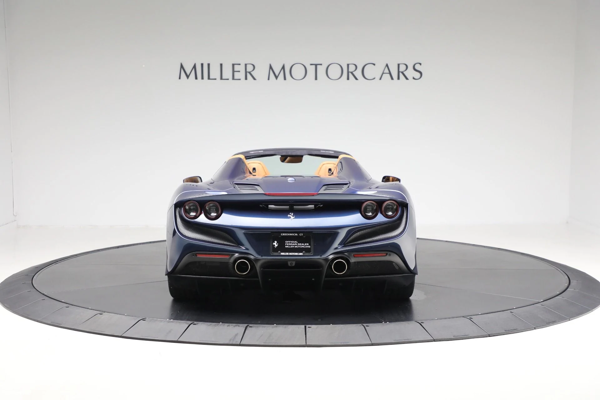 mph005_1219186279_Used_2022_Ferrari_F8_Spider_2dee3d2463