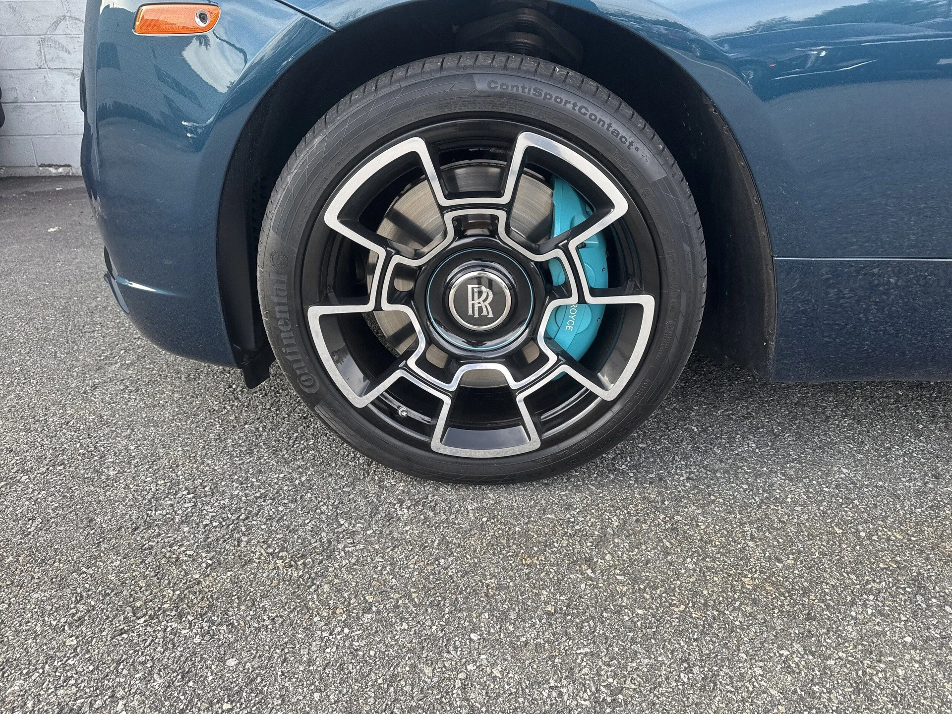 mph005_122302452_5a11ab2e28f829efc1885937d1cd1b91x_7c766b1e03