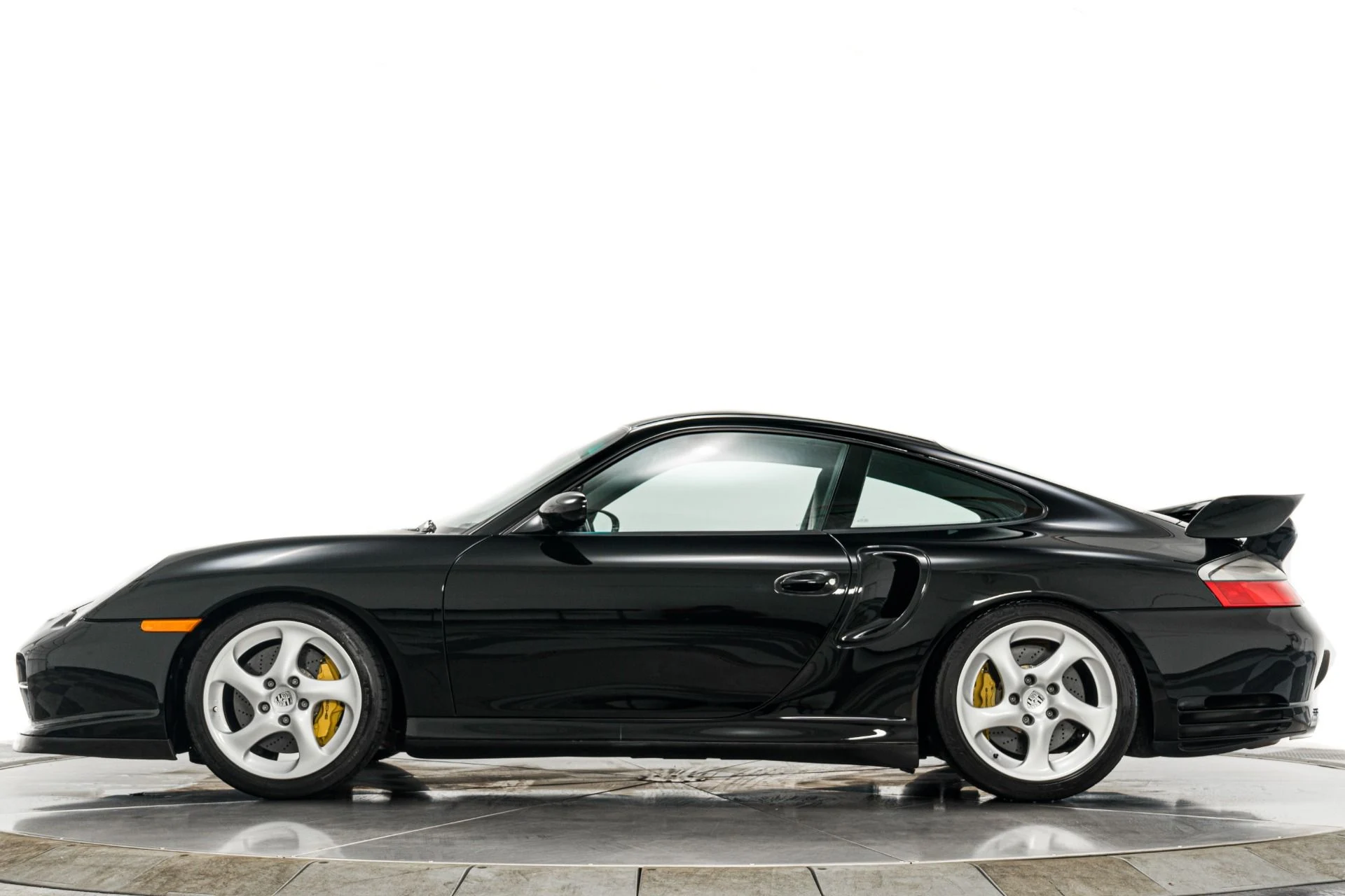 mph005_1223816337_Used_2003_Porsche_911_GT_2_Very_Low_Miles_Extremely_Rare_Clean_Car_1769121502_101f572018