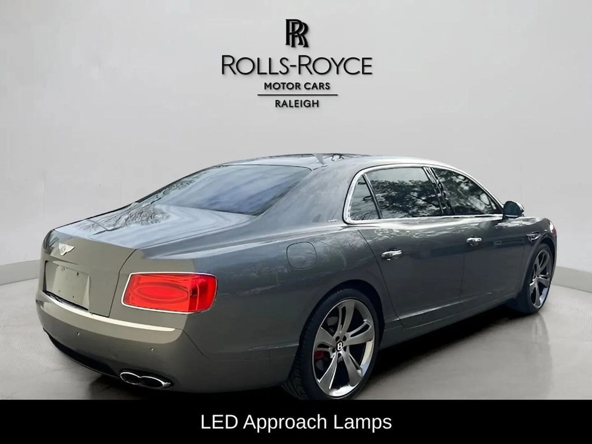 mph005_1226217326_e82583fc045b19dad3276fd1e6035bcax_c80ab5d563