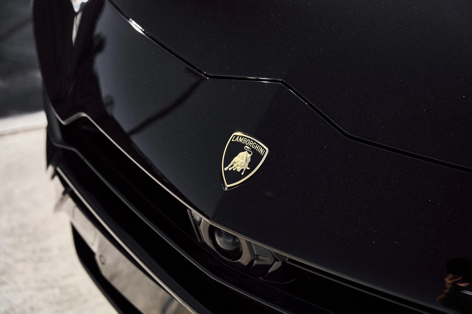 mph005_1230481414_Used_2024_Lamborghini_Urus_S_1780082818_e1e6b43660