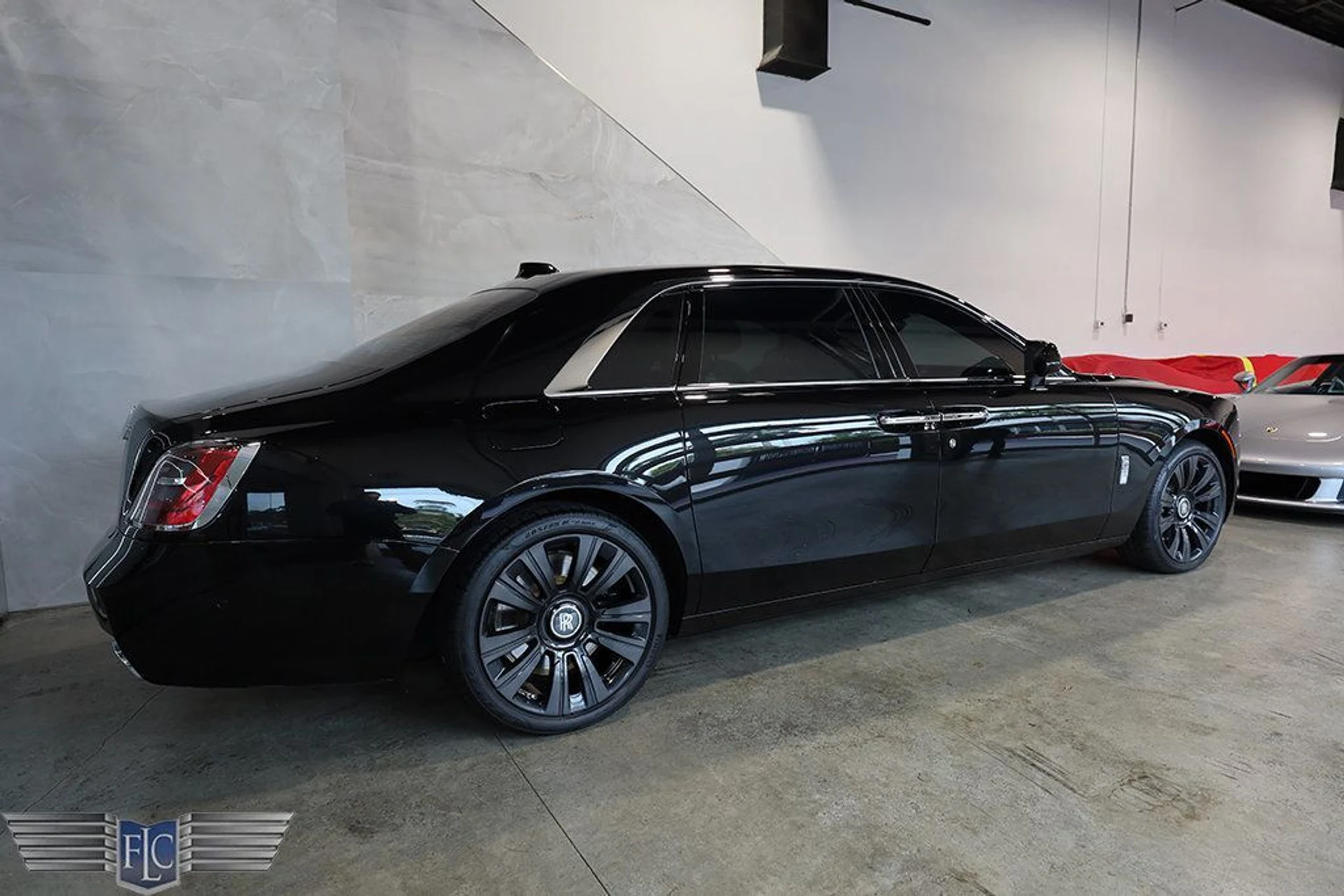 mph005_1243553385_used_2021_rolls_royce_ghost_ewb_sedan_9689_23033984_6_1024_51d2bdcc1f