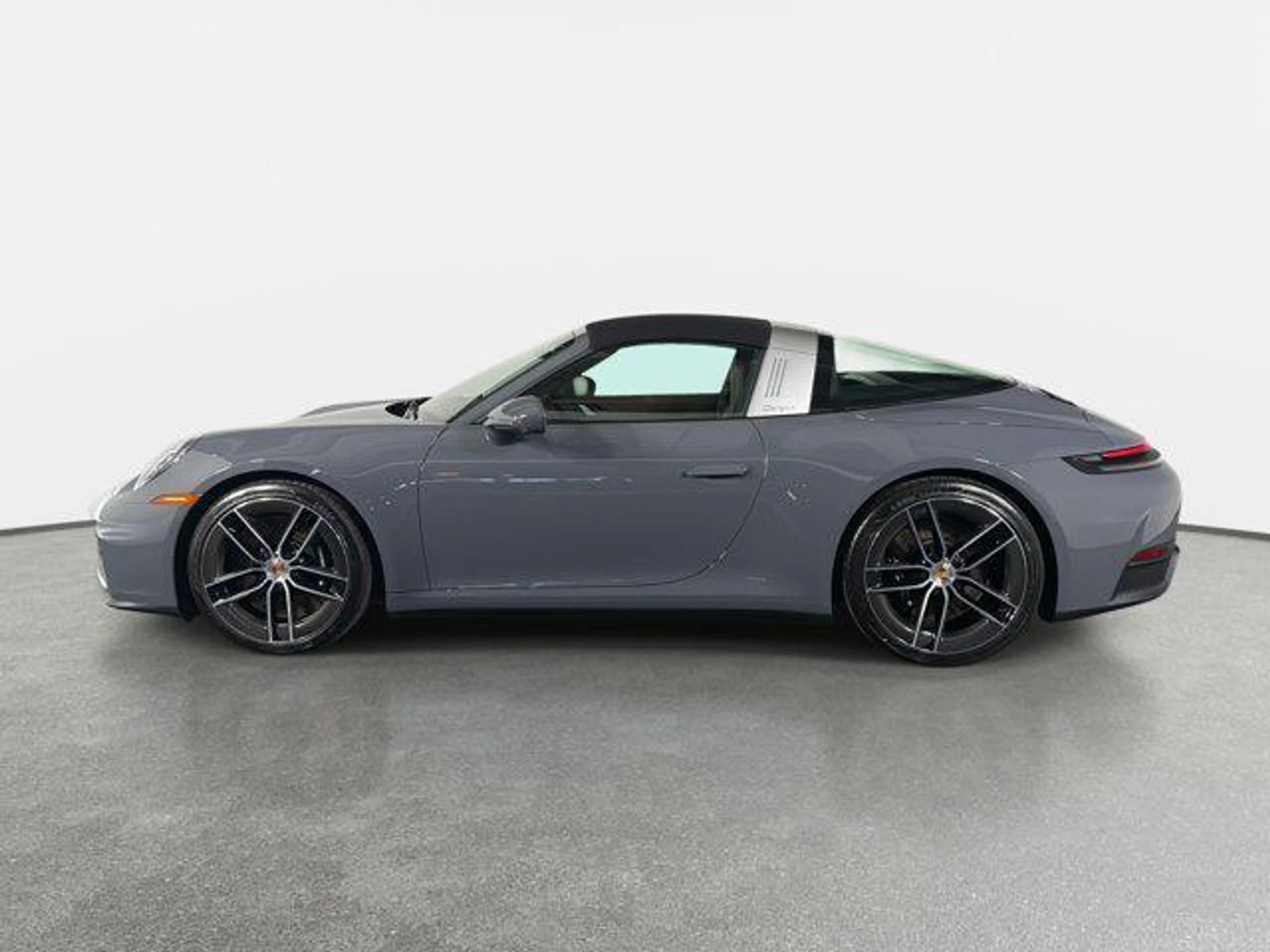 mph005_1252025911_FRS_Szu_Sm_Gz_GH_8cy_E_zuz1v_U_As_b7422f348b