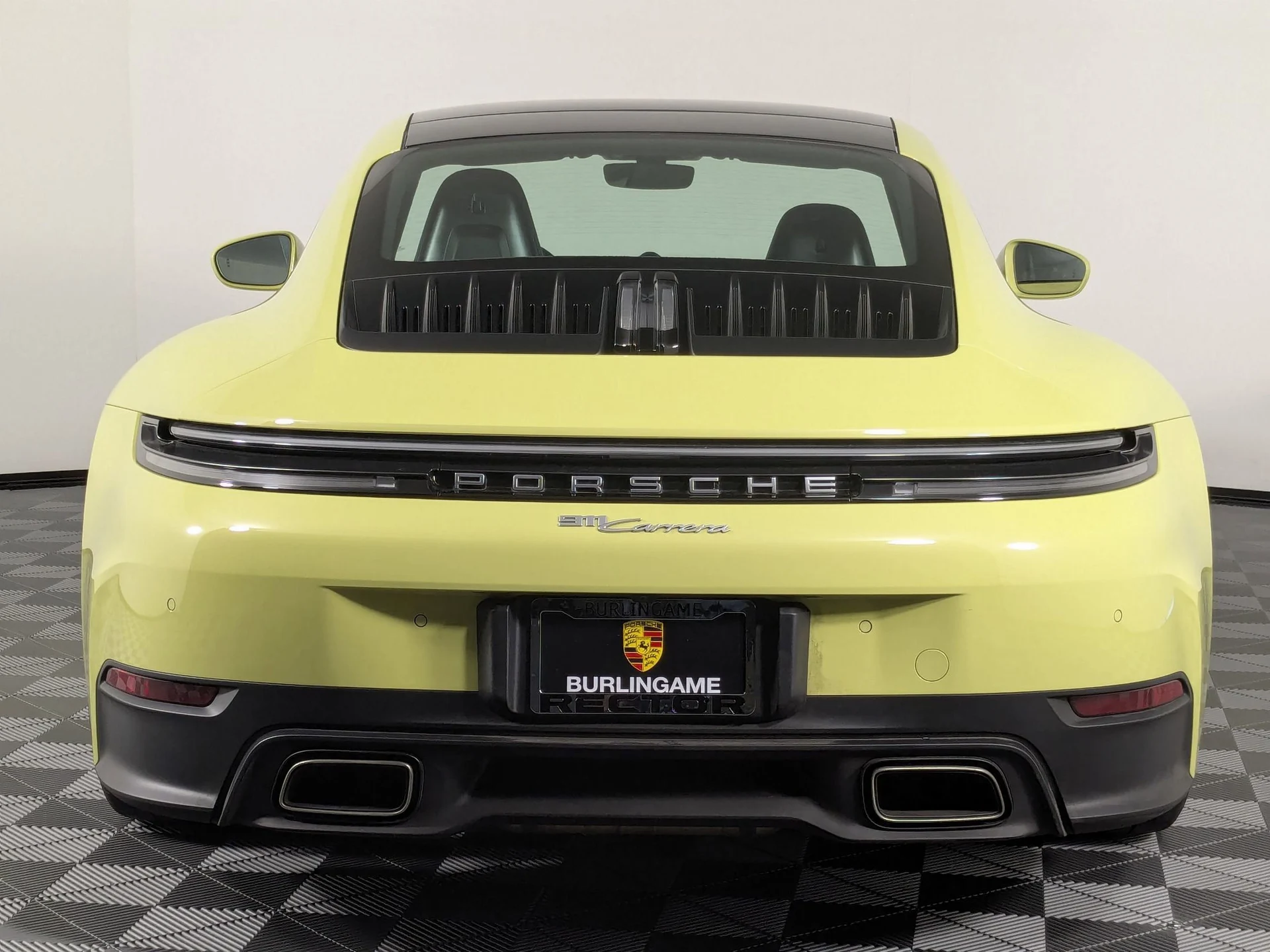 mph005_125737853_5aaf9e834b7f7cb3f2ff7f54dec1d701x_d1f3cdc3b4