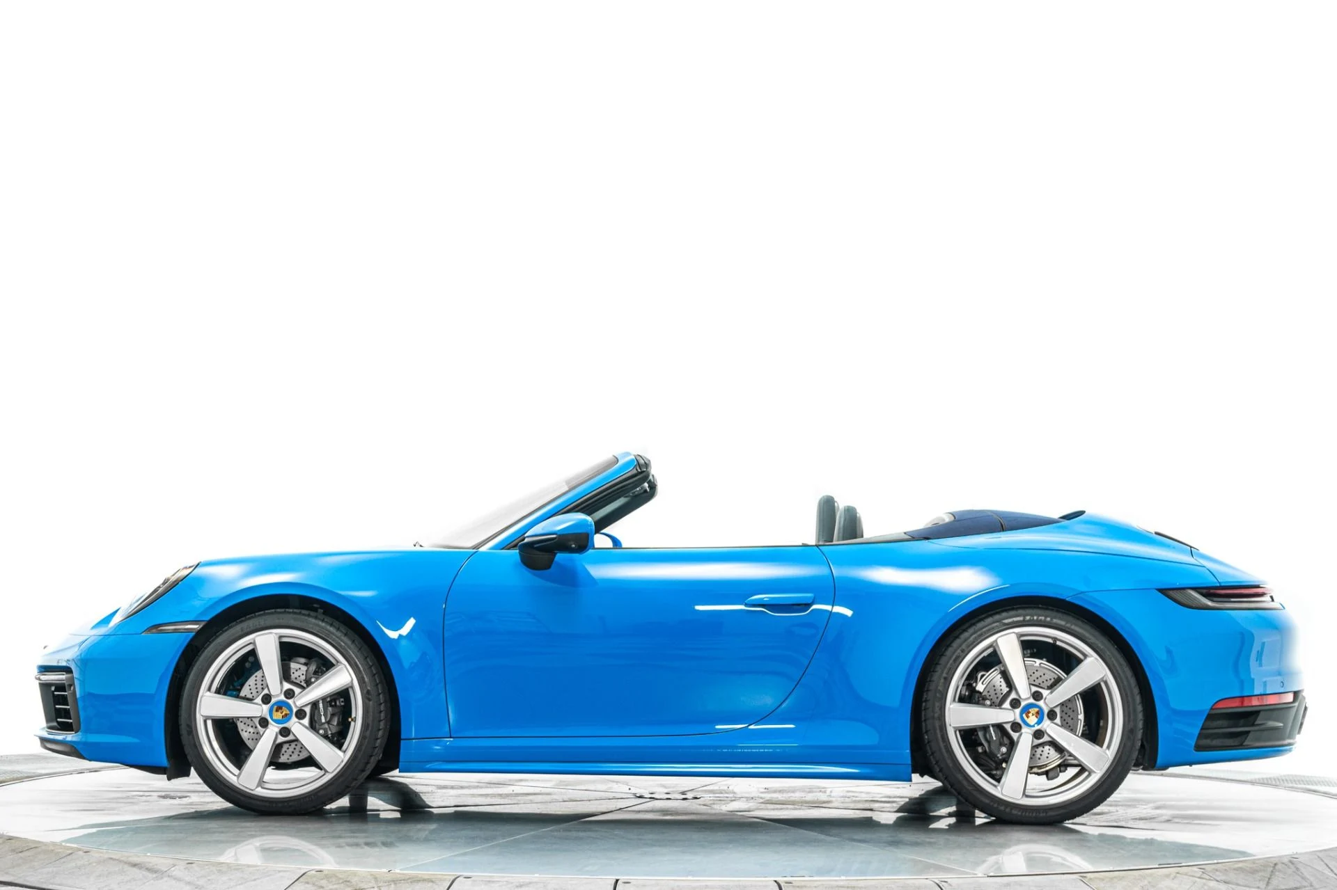 mph005_1258219469_Used_2023_Porsche_911_Carrera_Cabriolet_Premium_Package_Sport_Exhaust_1785334582_e009bb4473