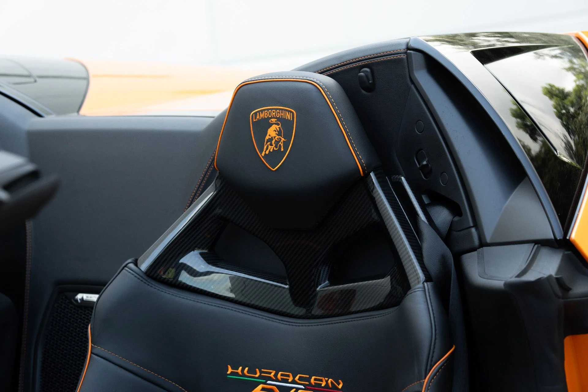 mph005_1264964494_Used_2021_Lamborghini_Huracan_EVO_Spyder_1775496293_d13af21647