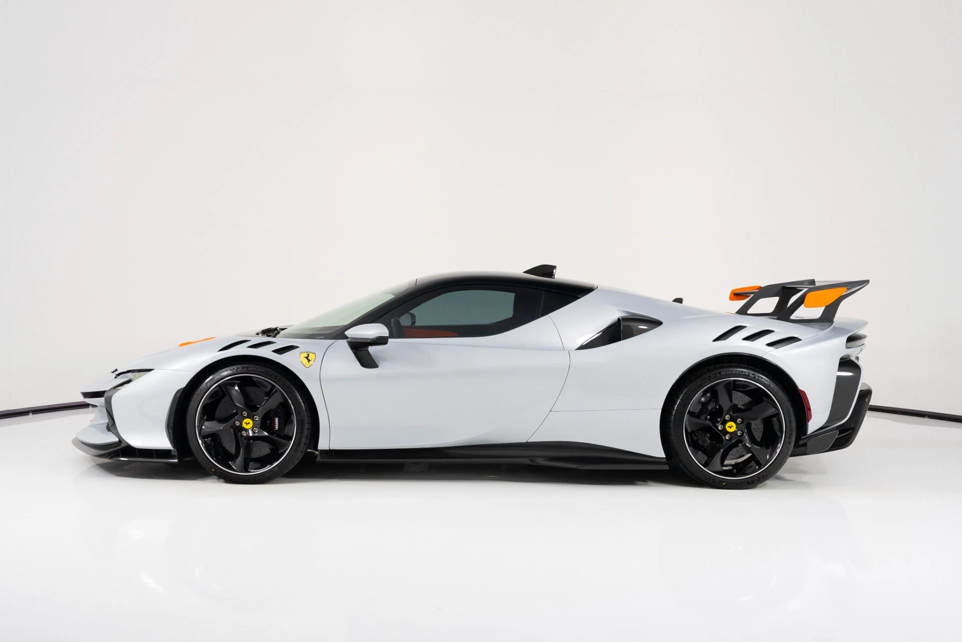 mph005_1267190966_Used_2024_Ferrari_SF_90_XX_1757543667_41076afcb0