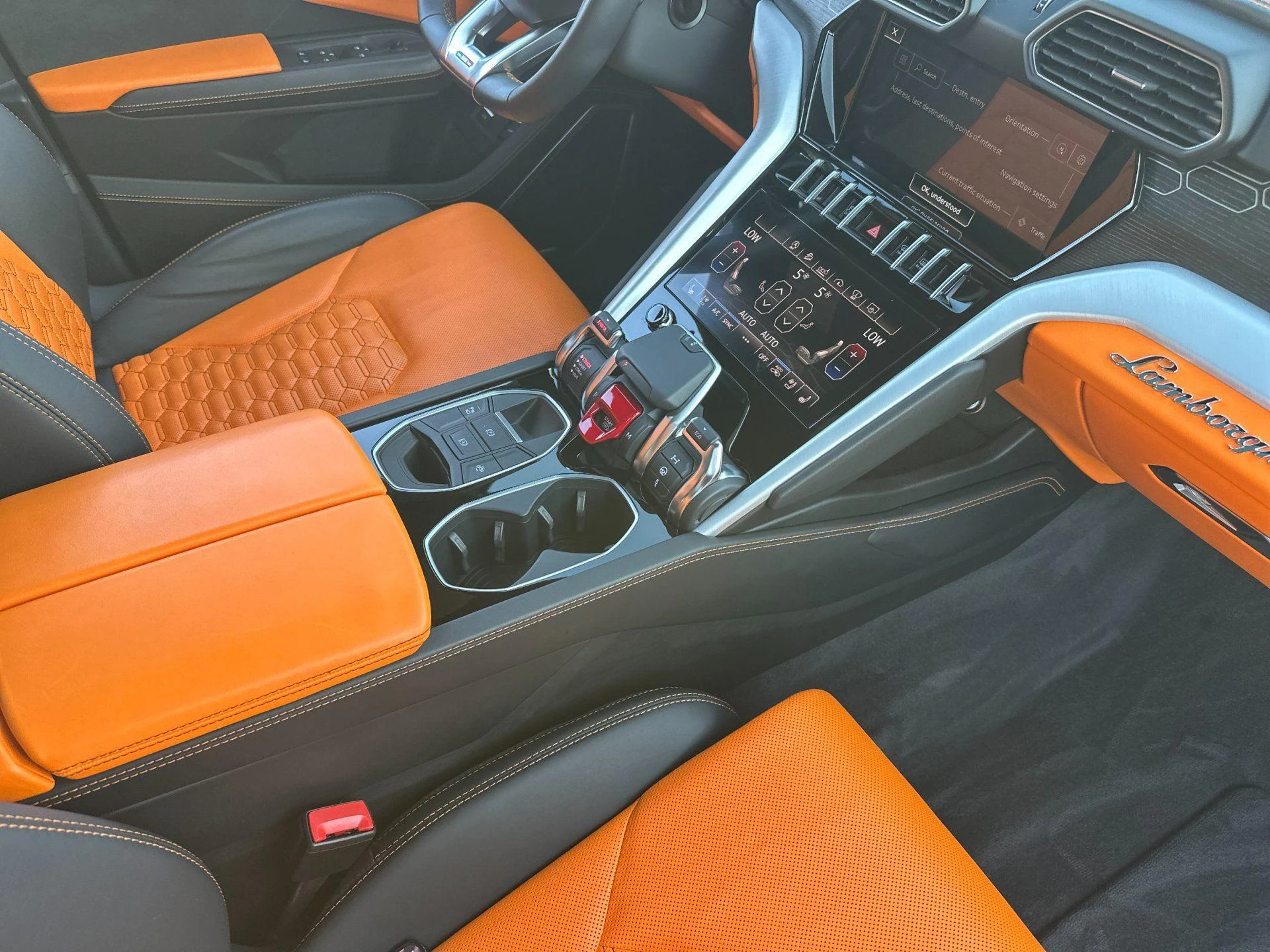 mph005_1273416579_Used_2021_Lamborghini_Urus_1772634323_53f5c238ff