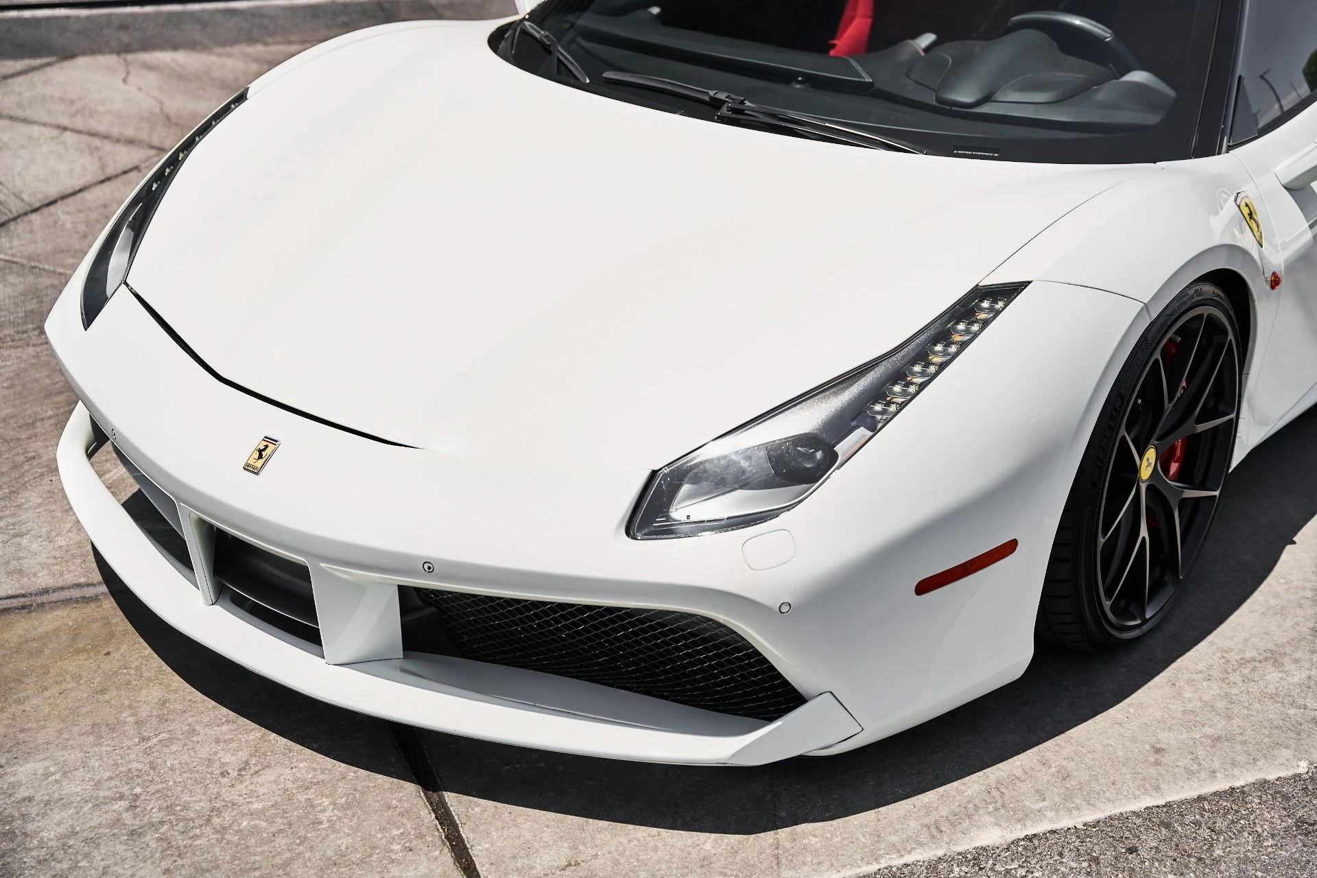 mph005_1286861923_Used_2018_Ferrari_488_GTB_Base_1782869670_8523a00648
