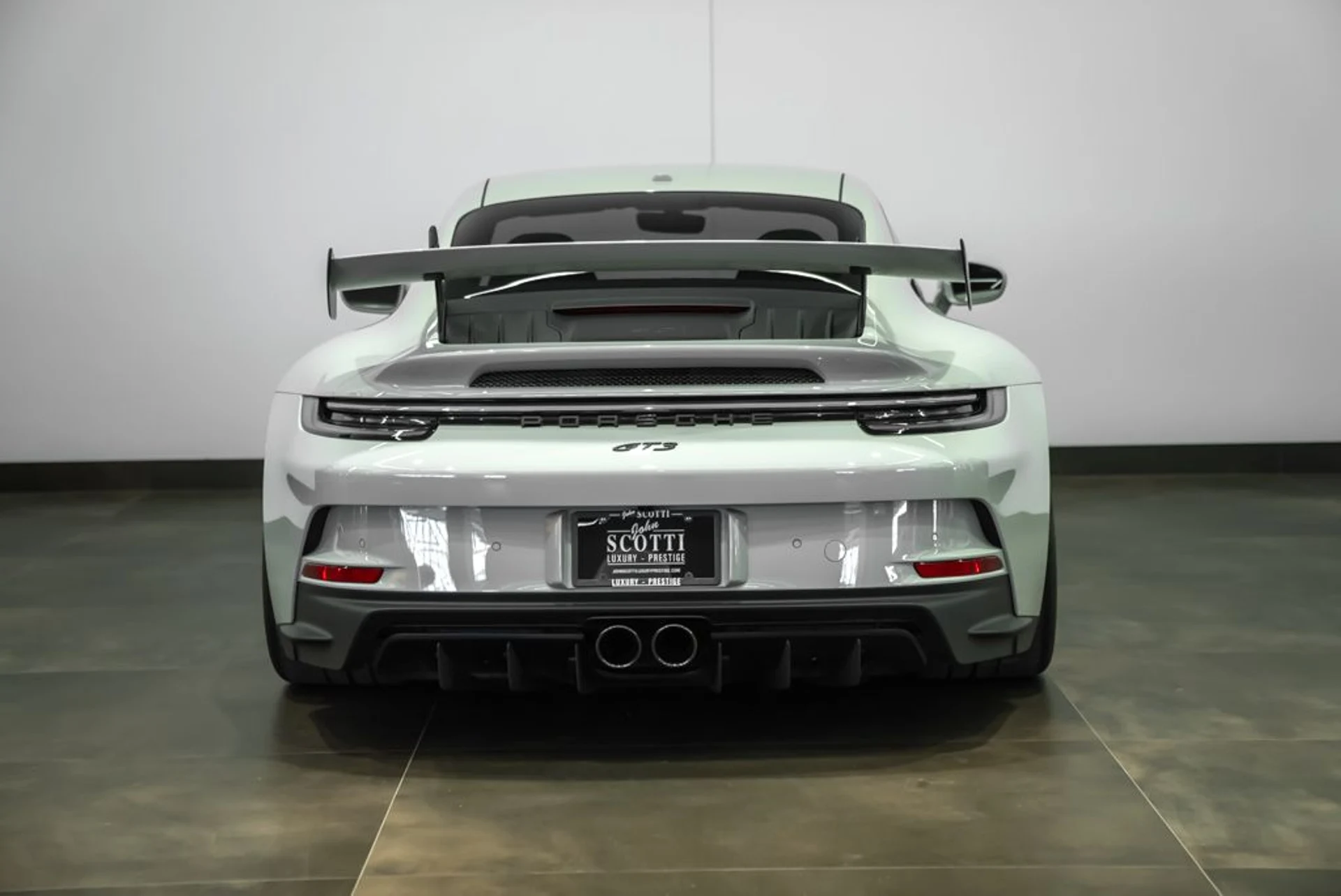 mph005_1286907976_porsche_911_2022_cf86c4811a
