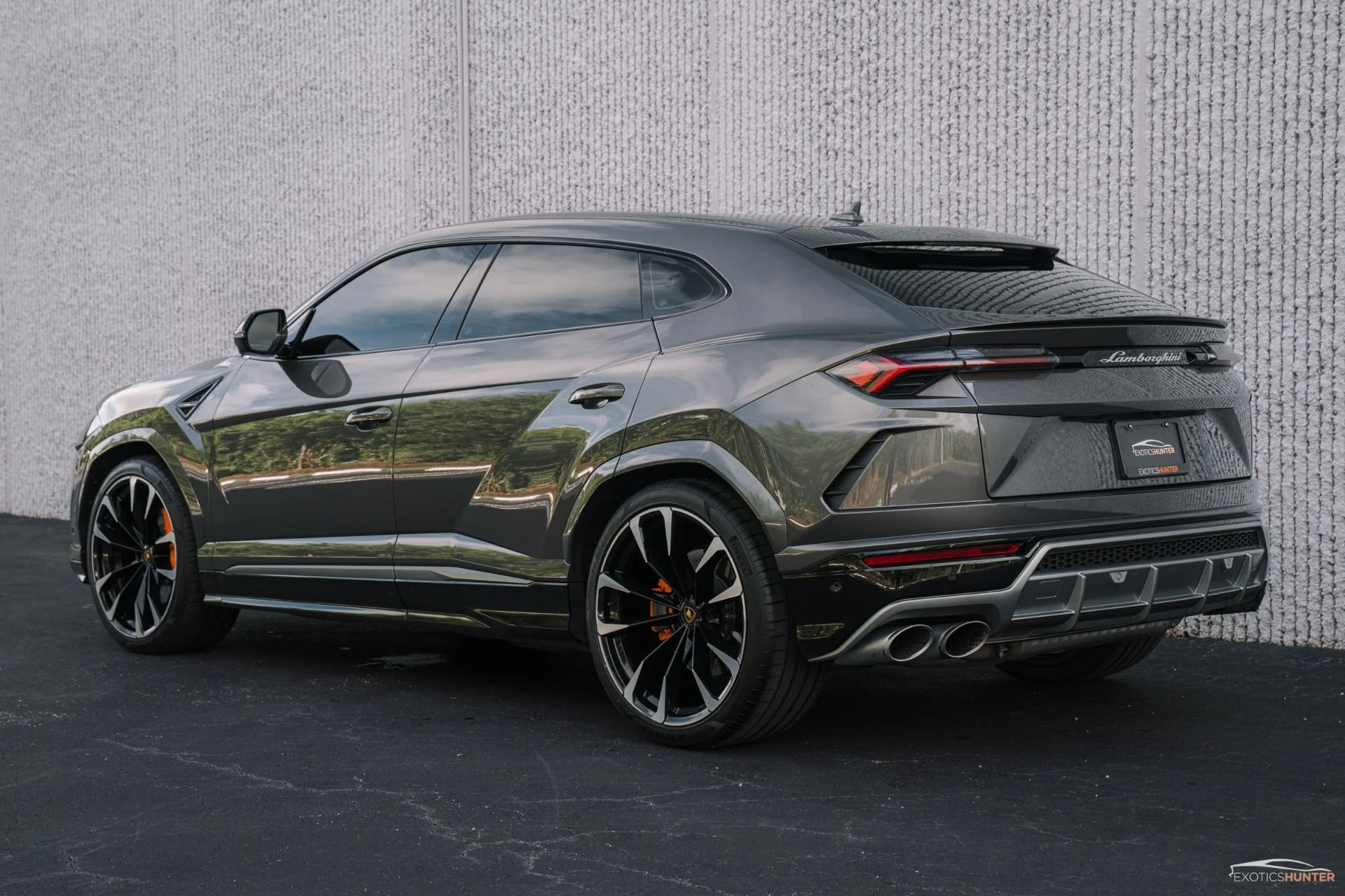 mph005_1286968470_Used_2021_Lamborghini_Urus_w_Bang_Olufsen_Advanced_Sound_Parkassist_1758750772_97cb2f8c3f
