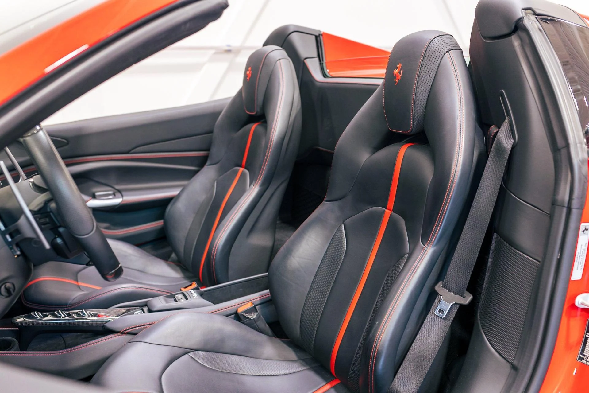 mph005_1287157883_Used_2021_Ferrari_F8_Spider_SPIDER_1783857416_0989ea58c3