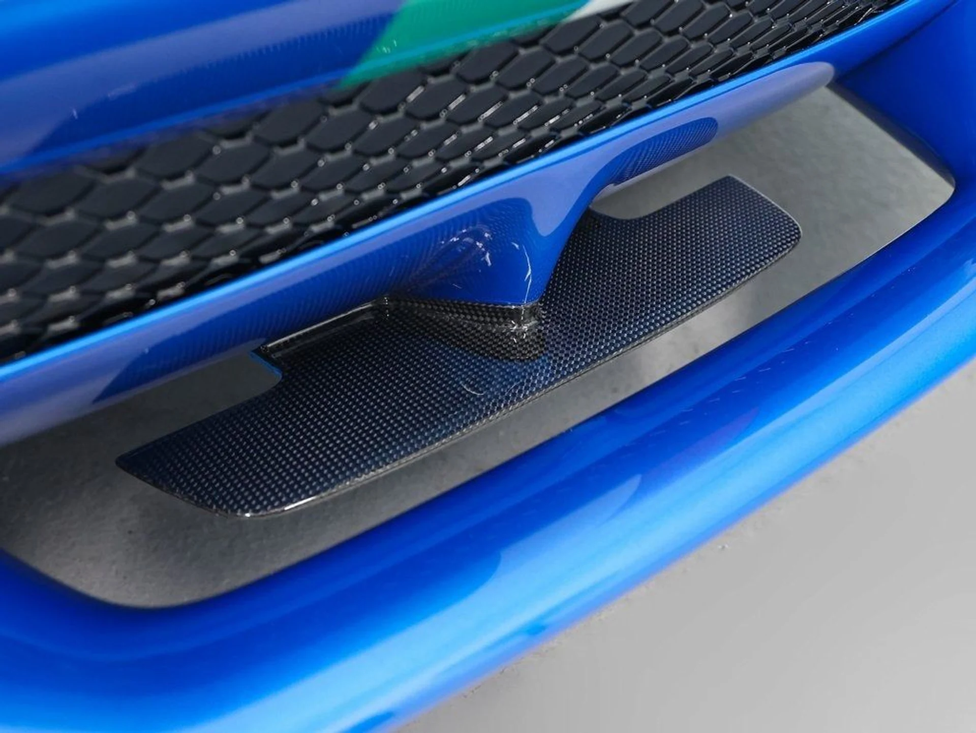 mph005_128989362_6_3ea340d324