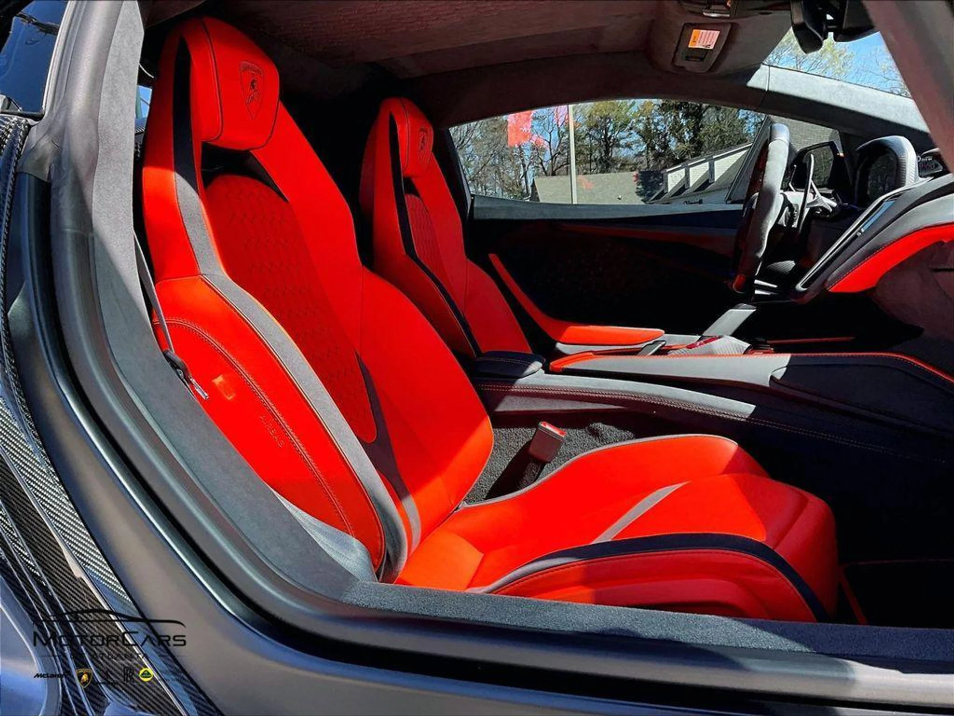 mph005_129647658_v_A_Kpkd_HEC_Al_SUV_rvq_Ddbda_Fh2_I_52c988f798