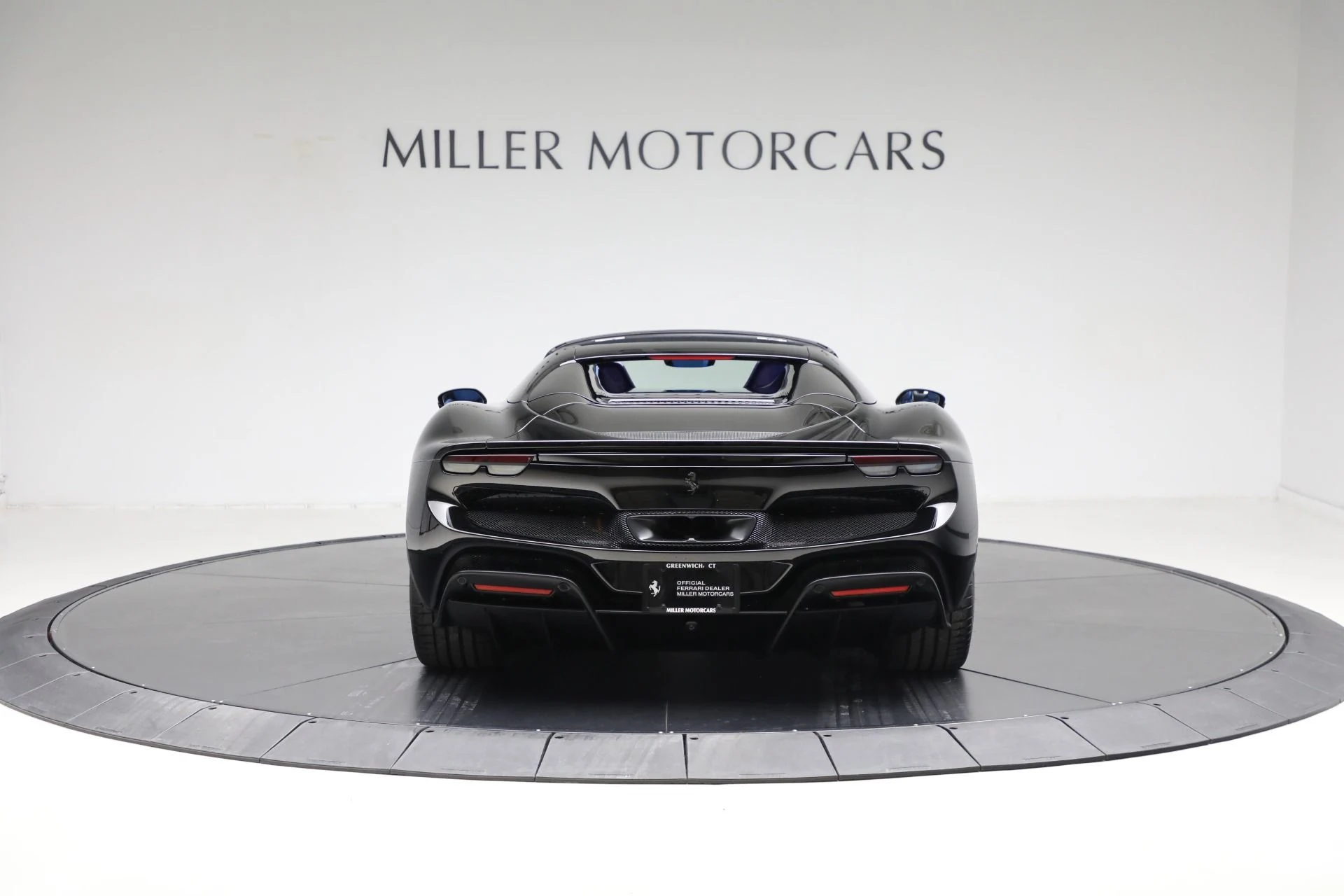 mph005_1297577623_Used_2024_Ferrari_296_GTS_1769801345_5bbd9ce893