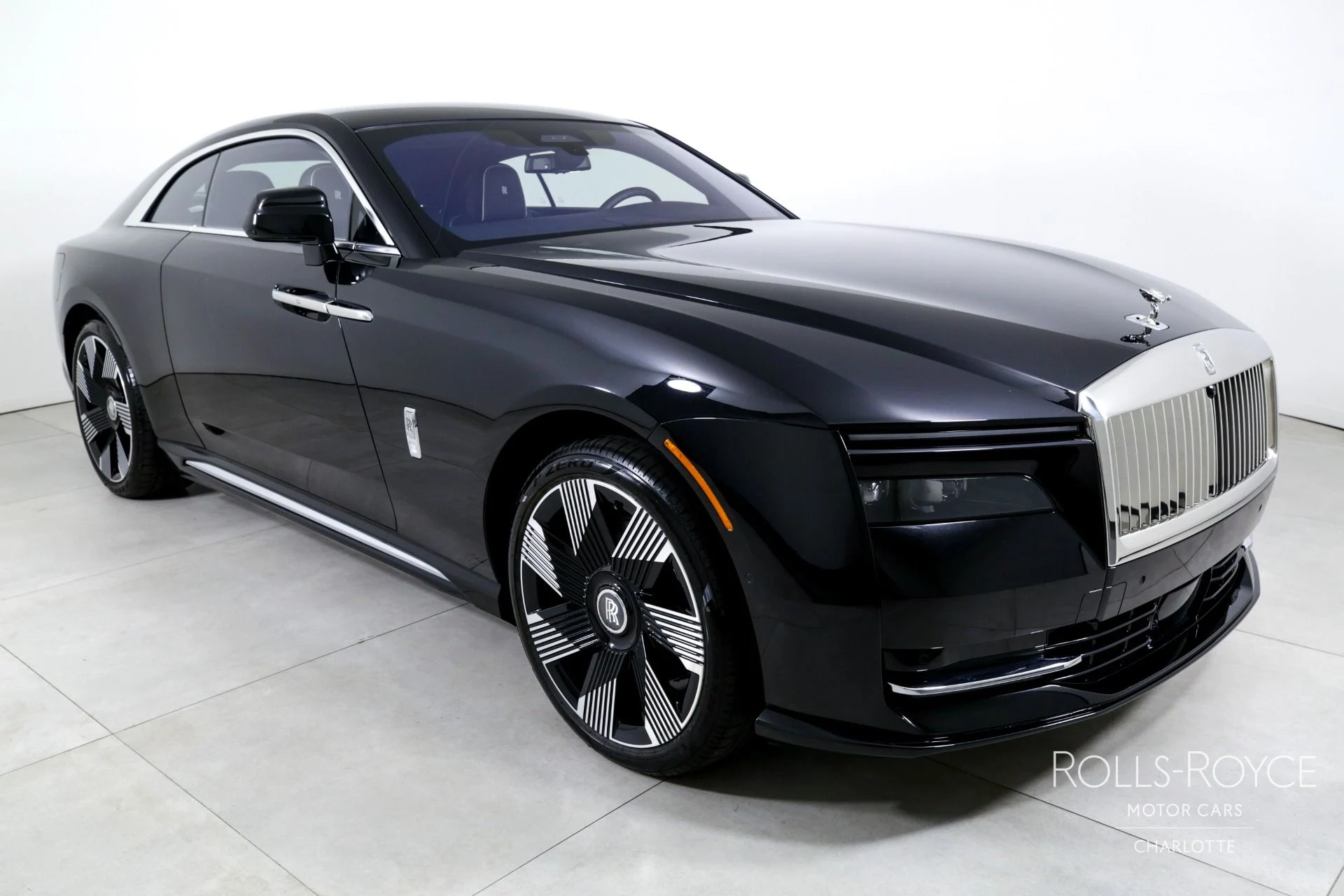 mph005_1311426563_Used_2024_Rolls_Royce_Spectre_1745445459_2c7dbecbf6