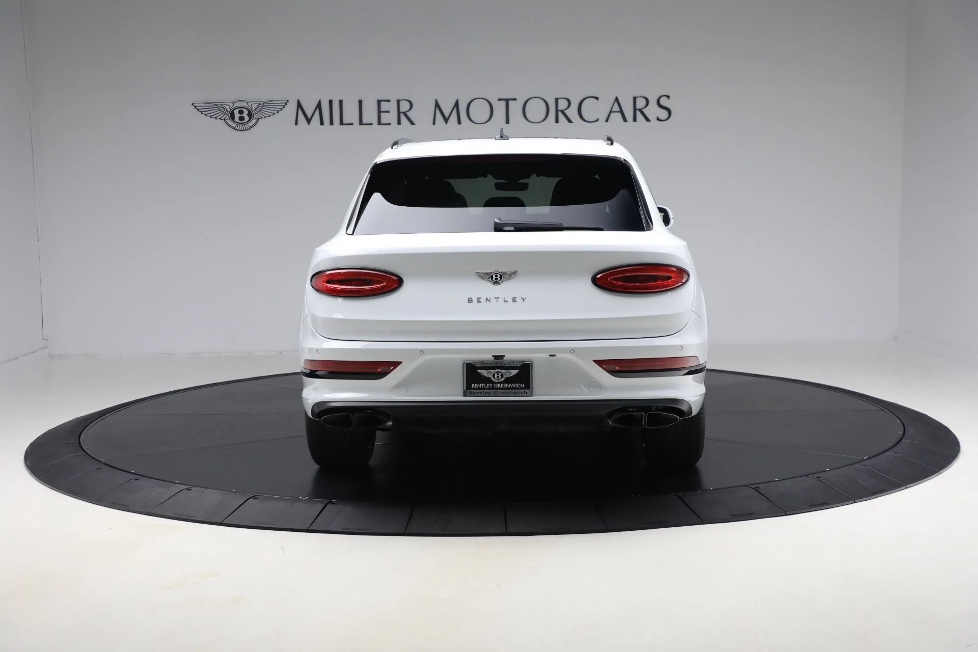 mph005_1311565826_Used_2023_Bentley_Bentayga_EWB_Azure_V8_1f2d4910ac