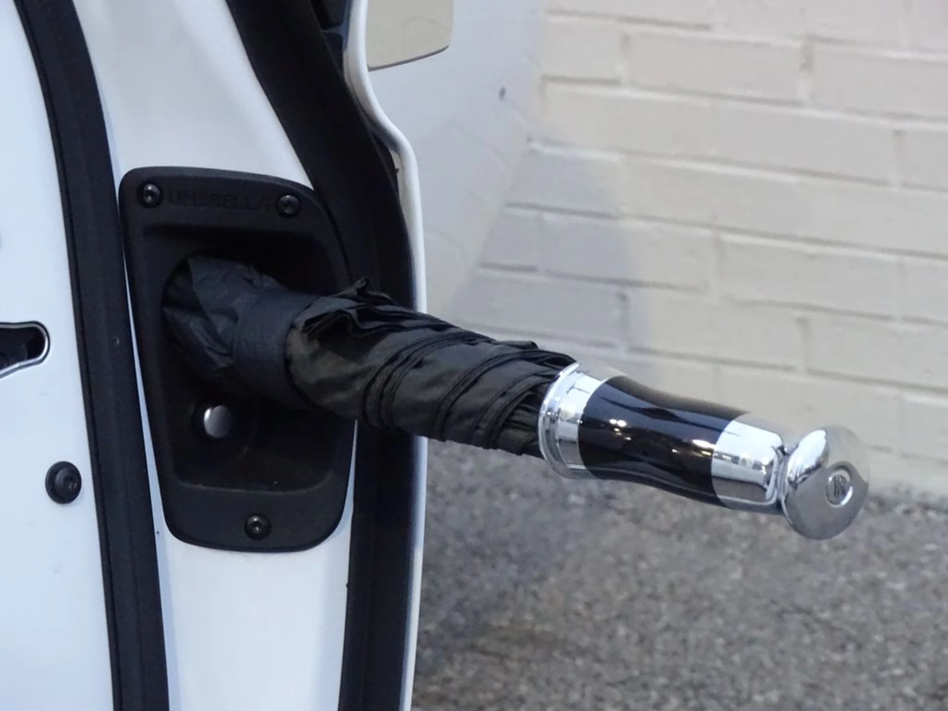 mph005_1312560338_ccc502ee3b253b91133a887d06eddb34x_9972f5eda9