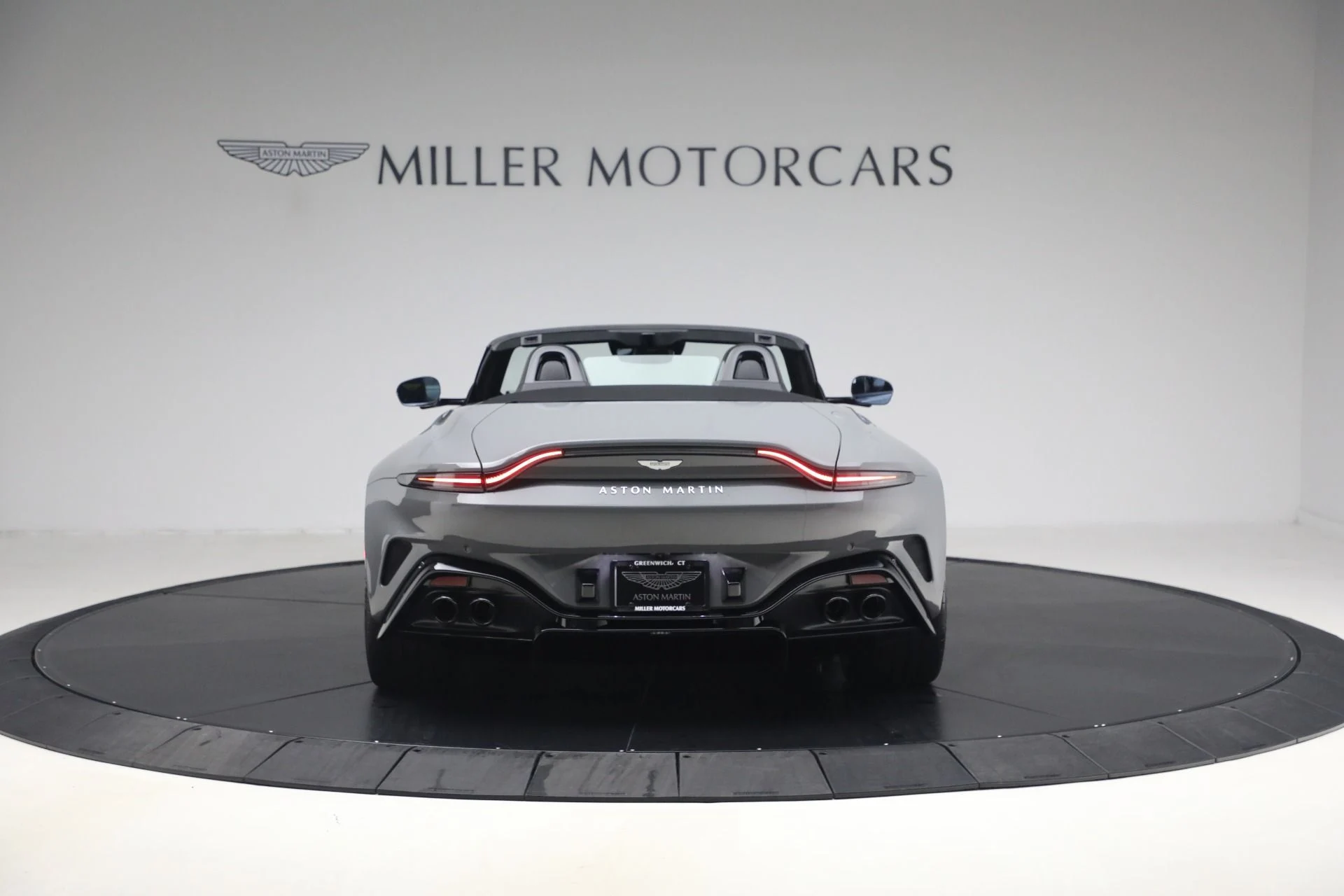 mph005_1318628114_New_2026_Aston_Martin_Vantage_Roadster_1790027458_f1bae46f4c
