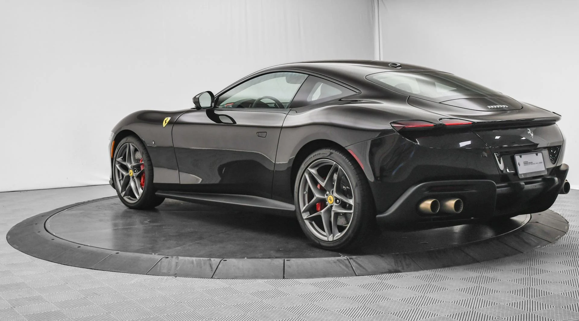 mph005_1322233537_Used_2024_Ferrari_Roma_1755159472_71d29cb3bb
