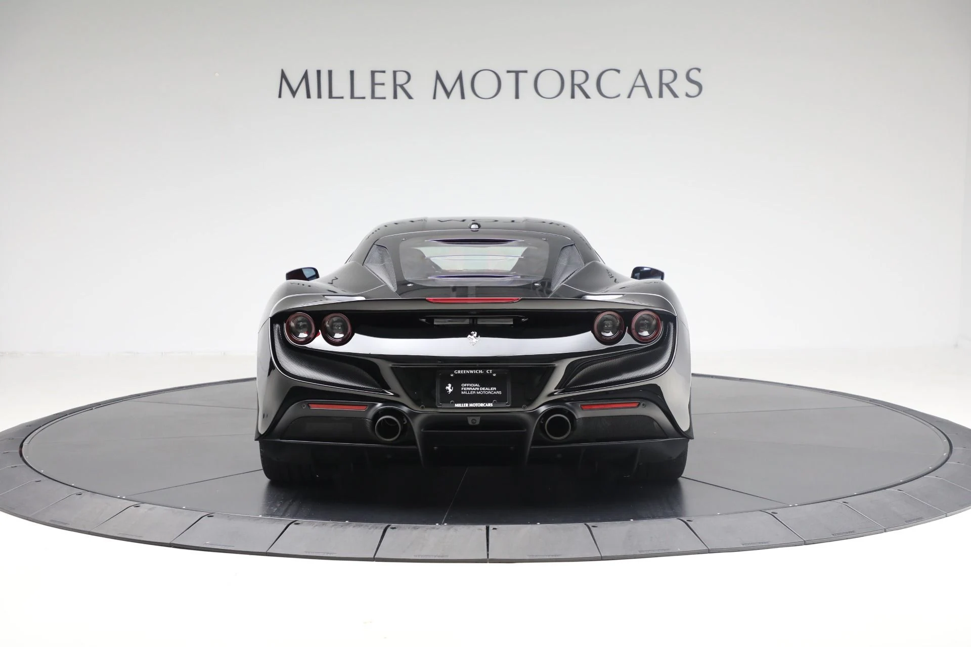 mph005_1327911366_Used_2020_Ferrari_F8_Tributo_1762209195_aecff3403f