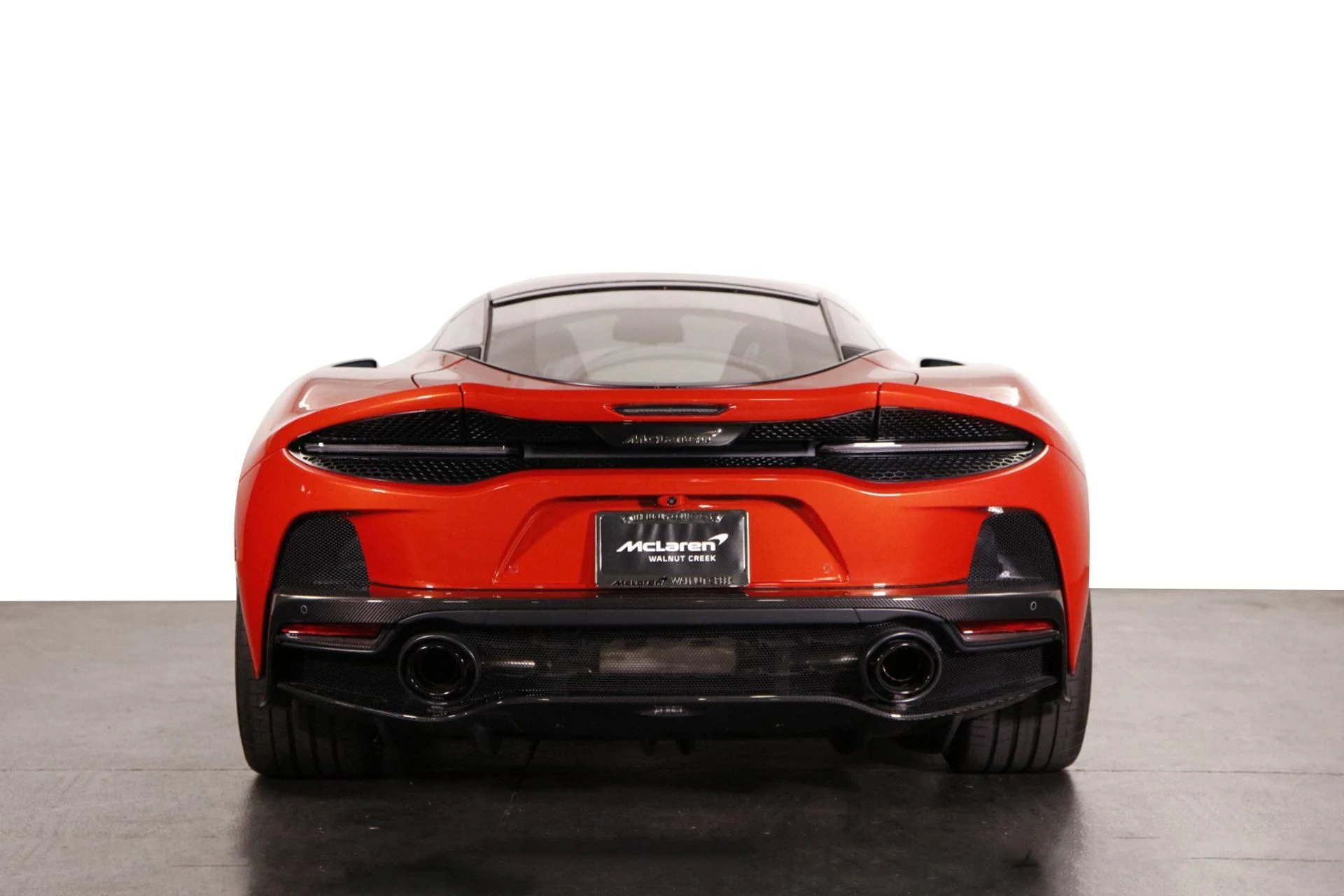mph005_1333923988_Used_2023_Mc_Laren_GT_1698837815_a650a3caa3