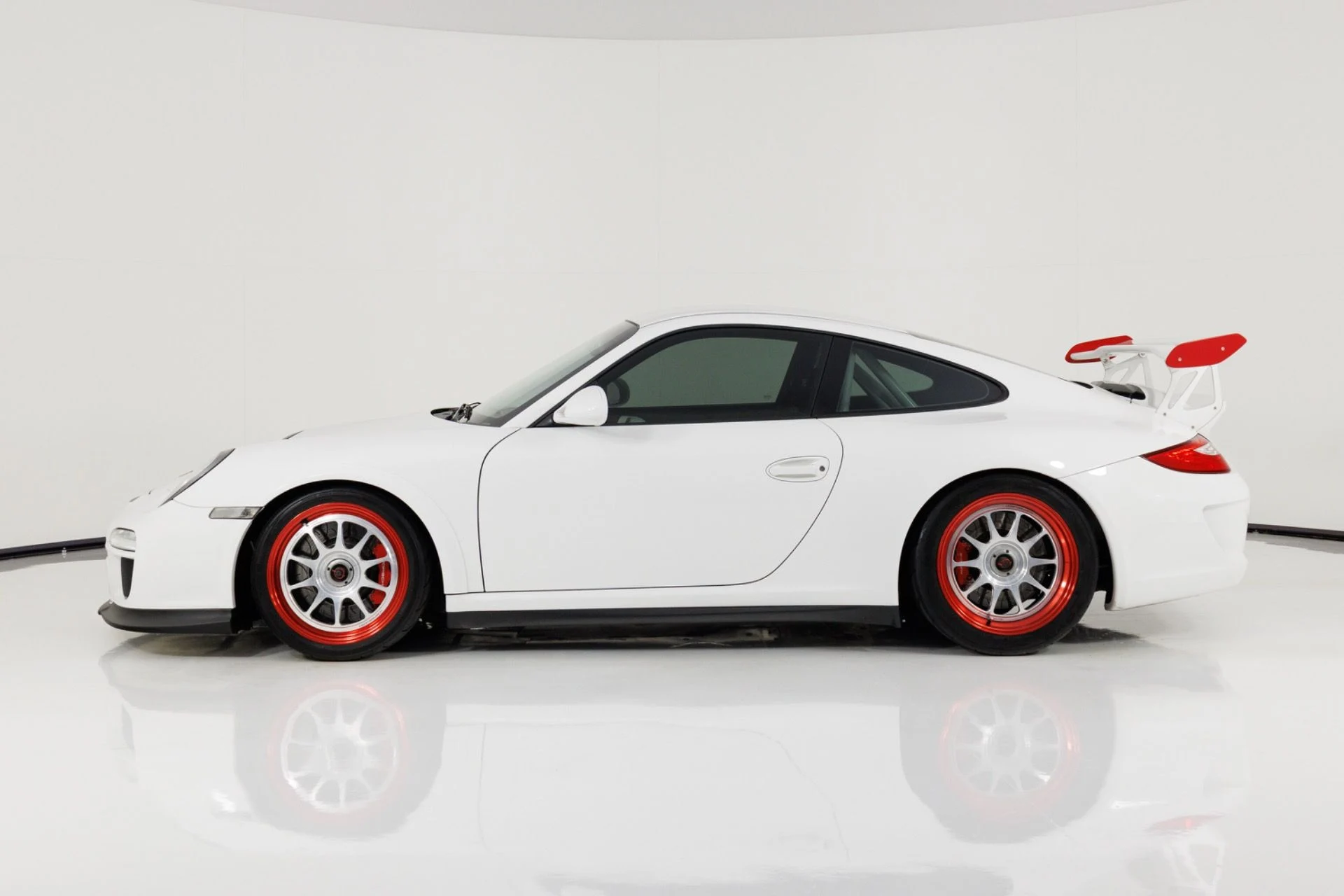 mph005_134161246_Used_2011_Porsche_911_GT_3_RS_1784218522_f5c8c9ba06