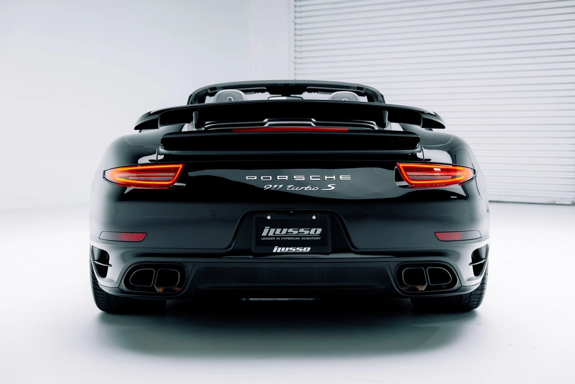 mph005_134847785_Used_2014_Porsche_911_Turbo_S_1764615222_9e119fa310