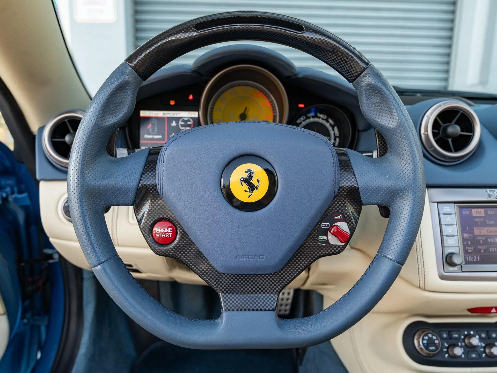 mph005_1351130515_Used_2010_Ferrari_California_1793131300_aa7320eaa3