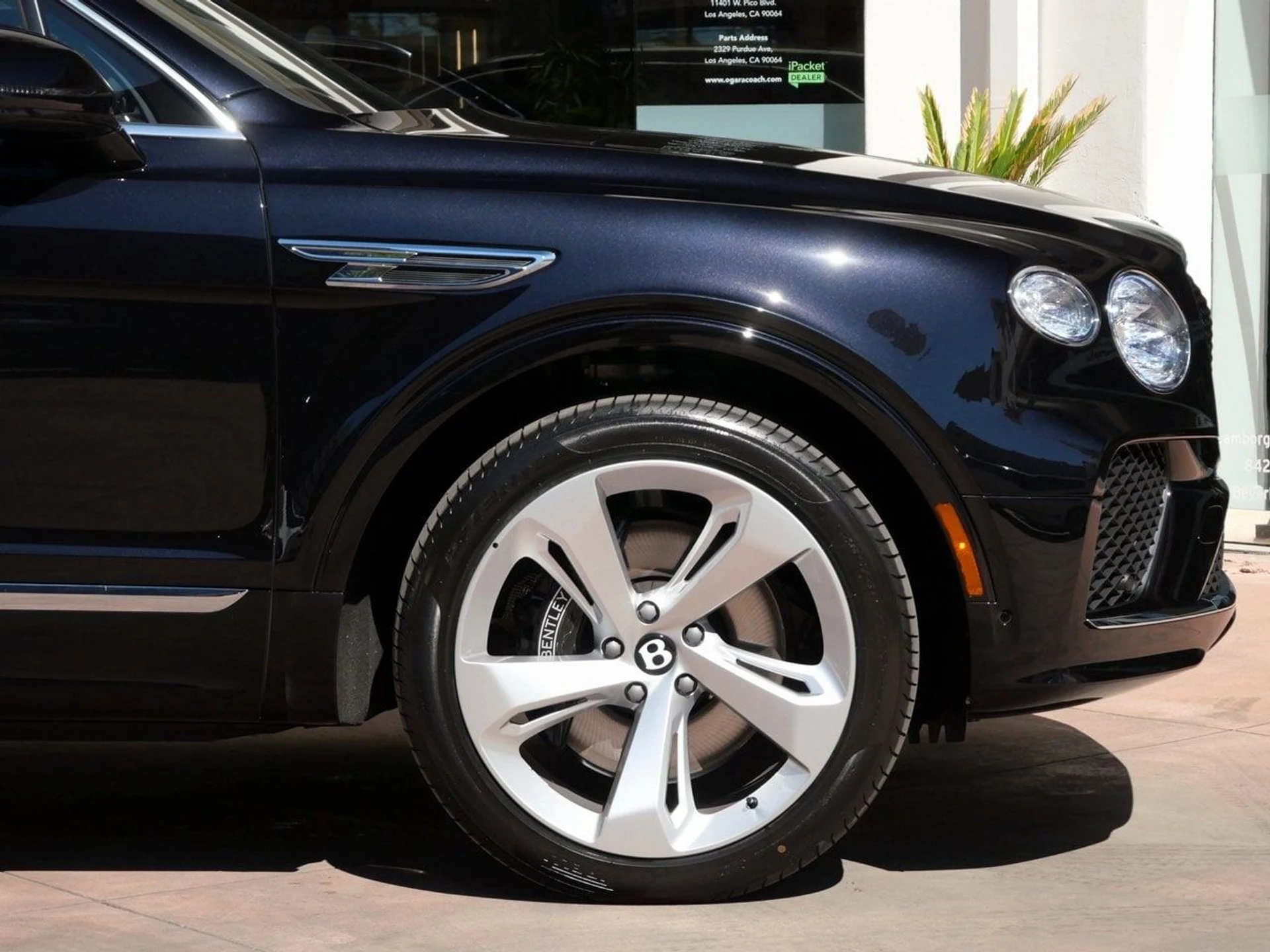 mph005_135460763_98d303067b496ee79a6dc90157a96041x_50060832aa