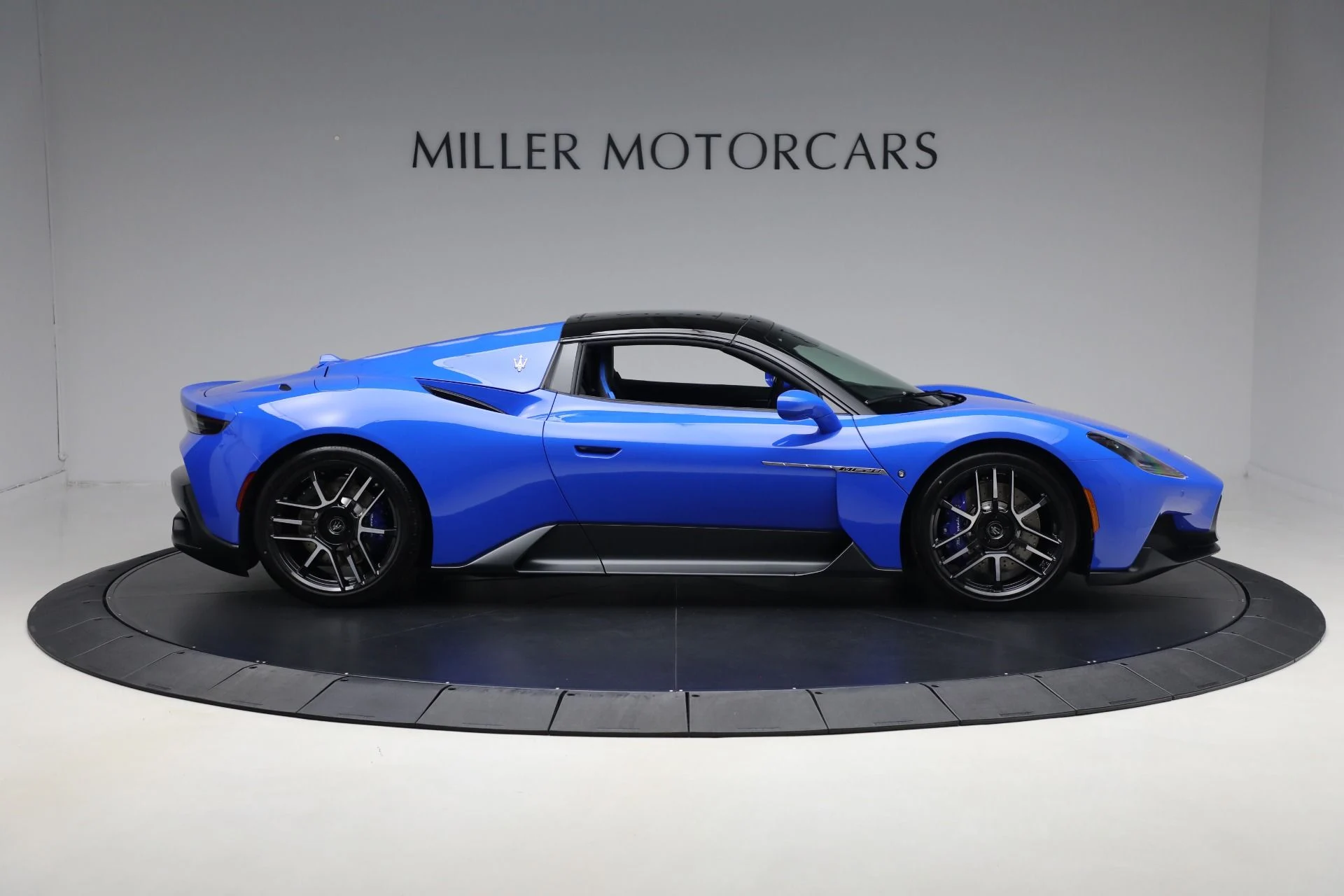mph005_1355566803_New_2024_Maserati_MC_20_Cielo_4ae9008662