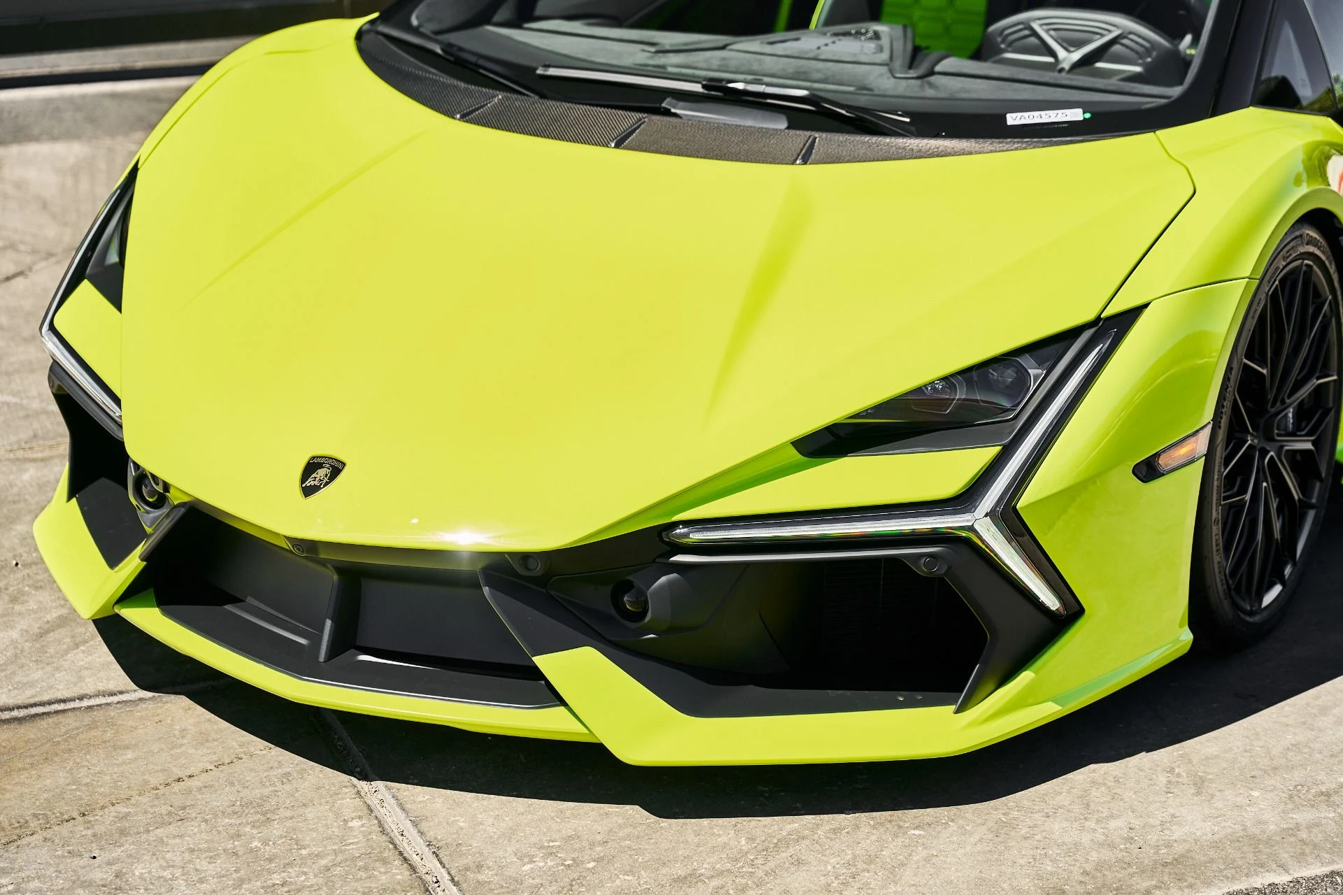 mph005_1358336696_Used_2026_Lamborghini_Revuelto_Base_1788485546_76c208e4fb