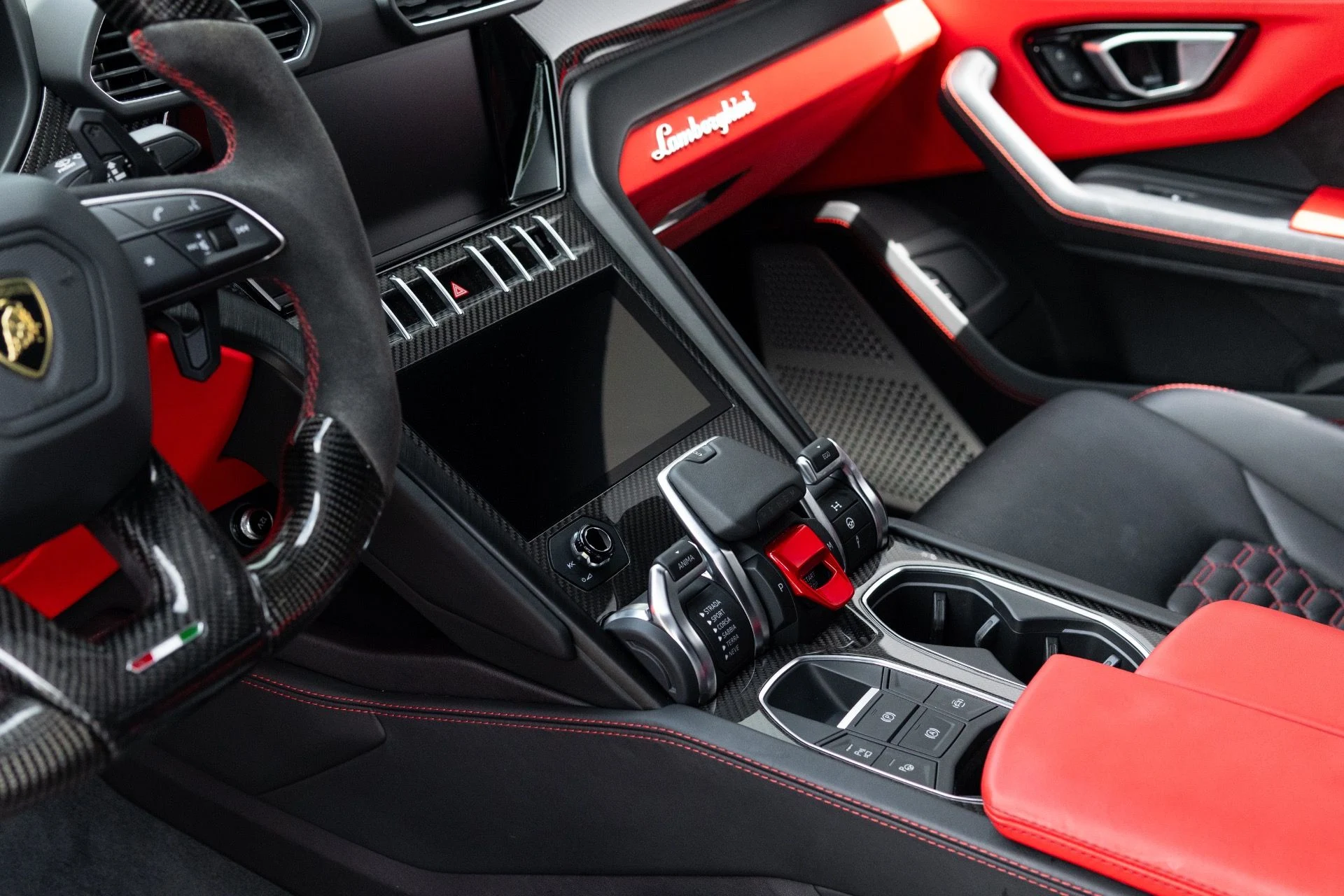 mph005_1358756920_Used_2022_Lamborghini_Urus_1773951394_9cdc4262f2